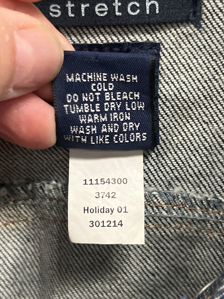 587343