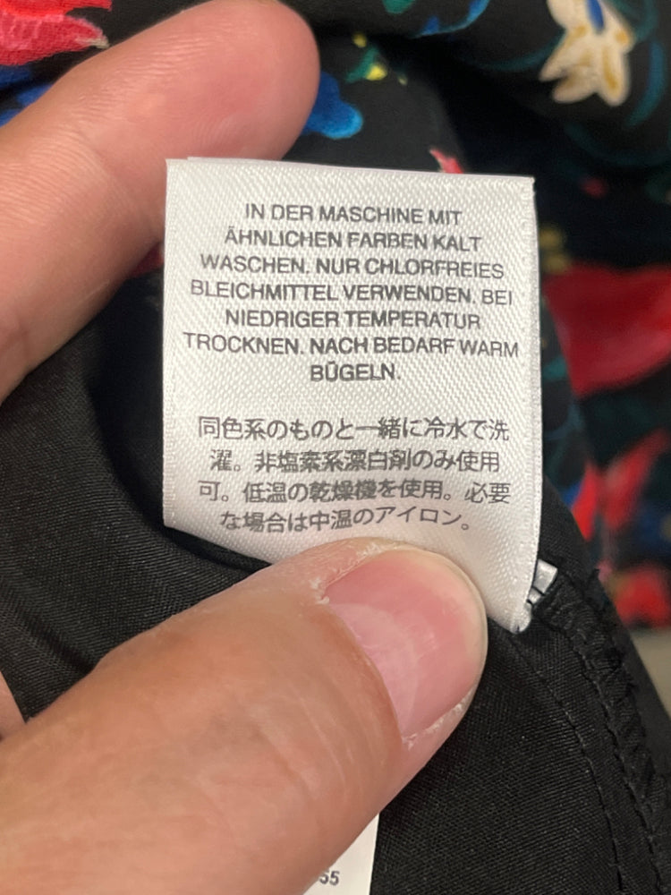 557075