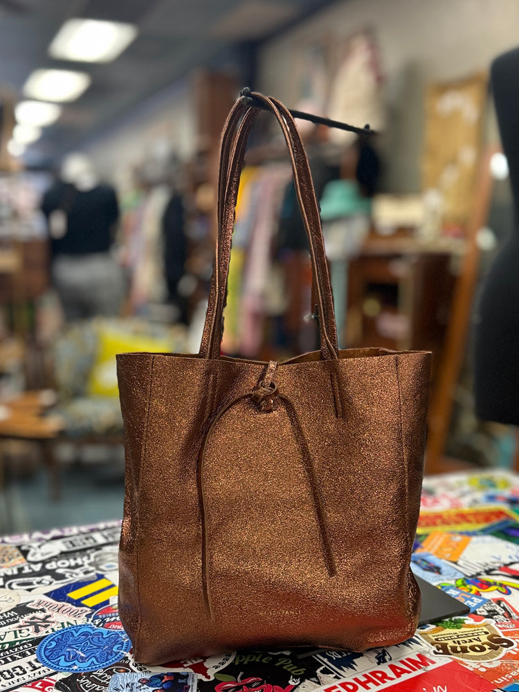MAISON FANLI METALLIC LEATHER TOTE (org$105)