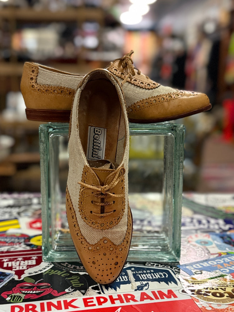 VINTAGE SHOES