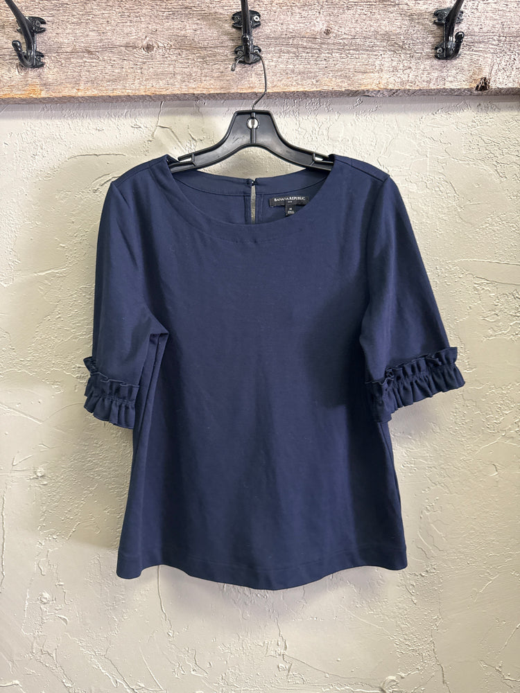 BANANA REPUBLIC RUFFLE SLEEVE TOP