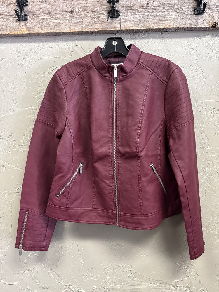 NWOT OSO CASUALS VEGAN LEATHER MOTO