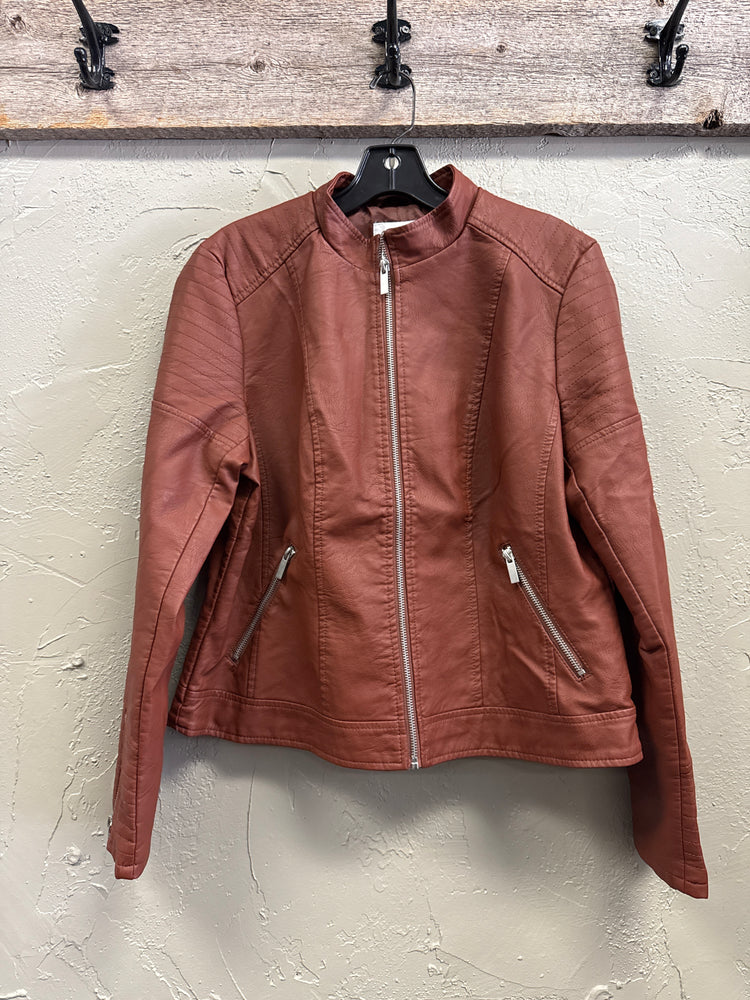 NWOT OSO CASUALS VEGAN LEATHER MOTO