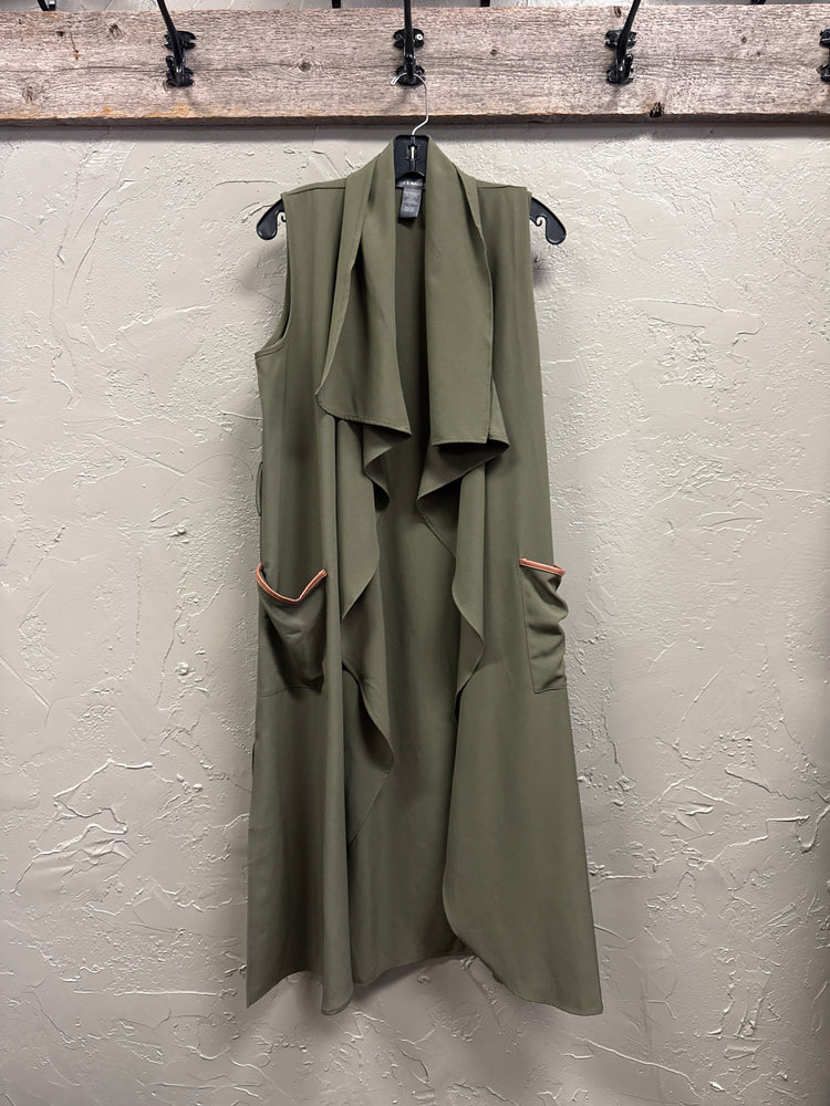 NWOT KATE & MALLORY BELTED DUSTER VEST
