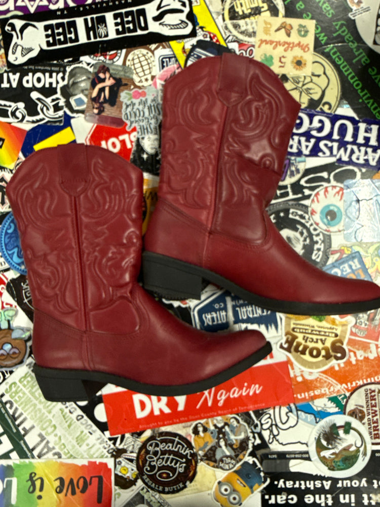 NIB RAMPAGE WESTERN BOOT (org$65)