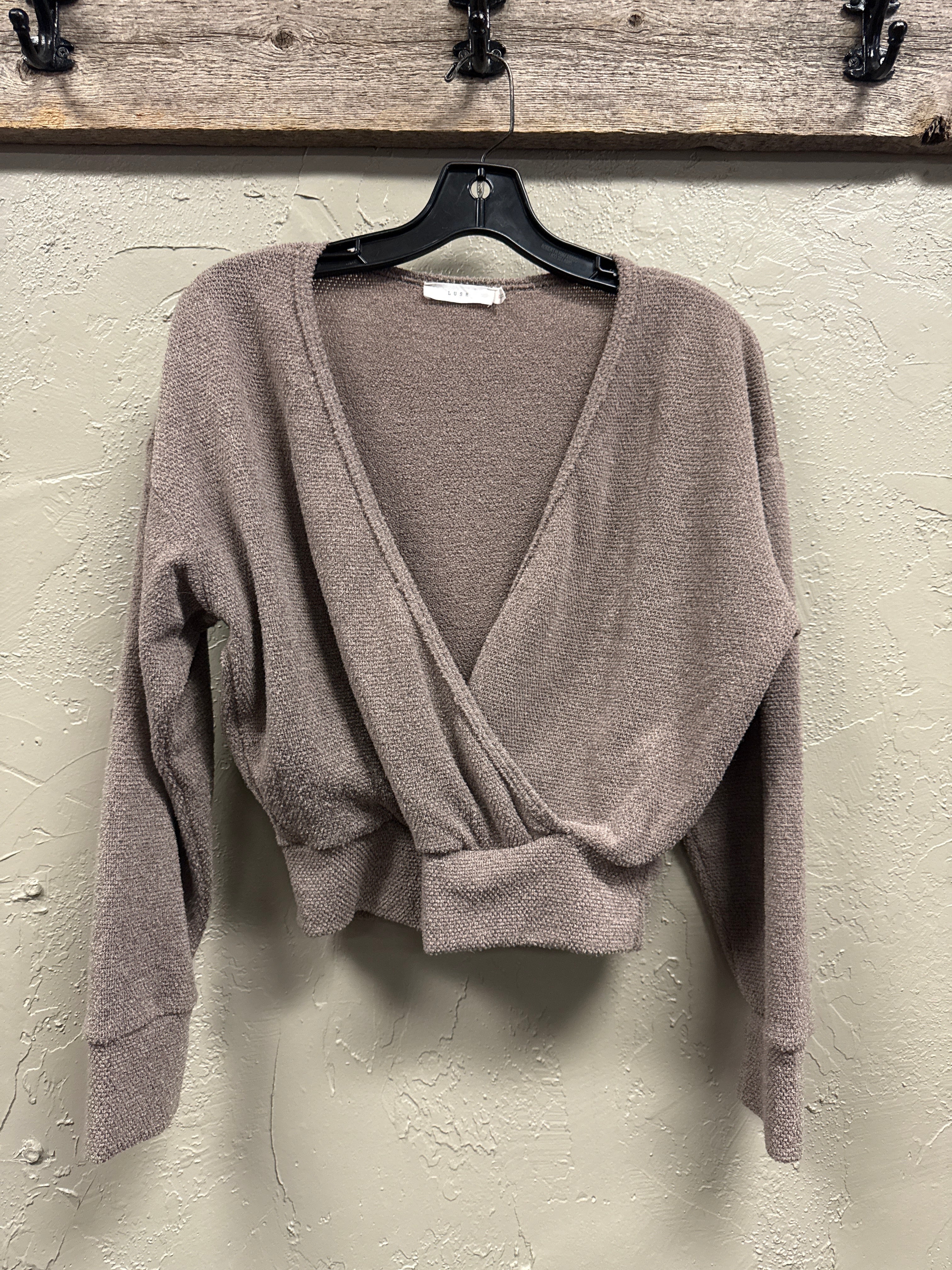 LUSH CROSSOVER CROP SHIRT