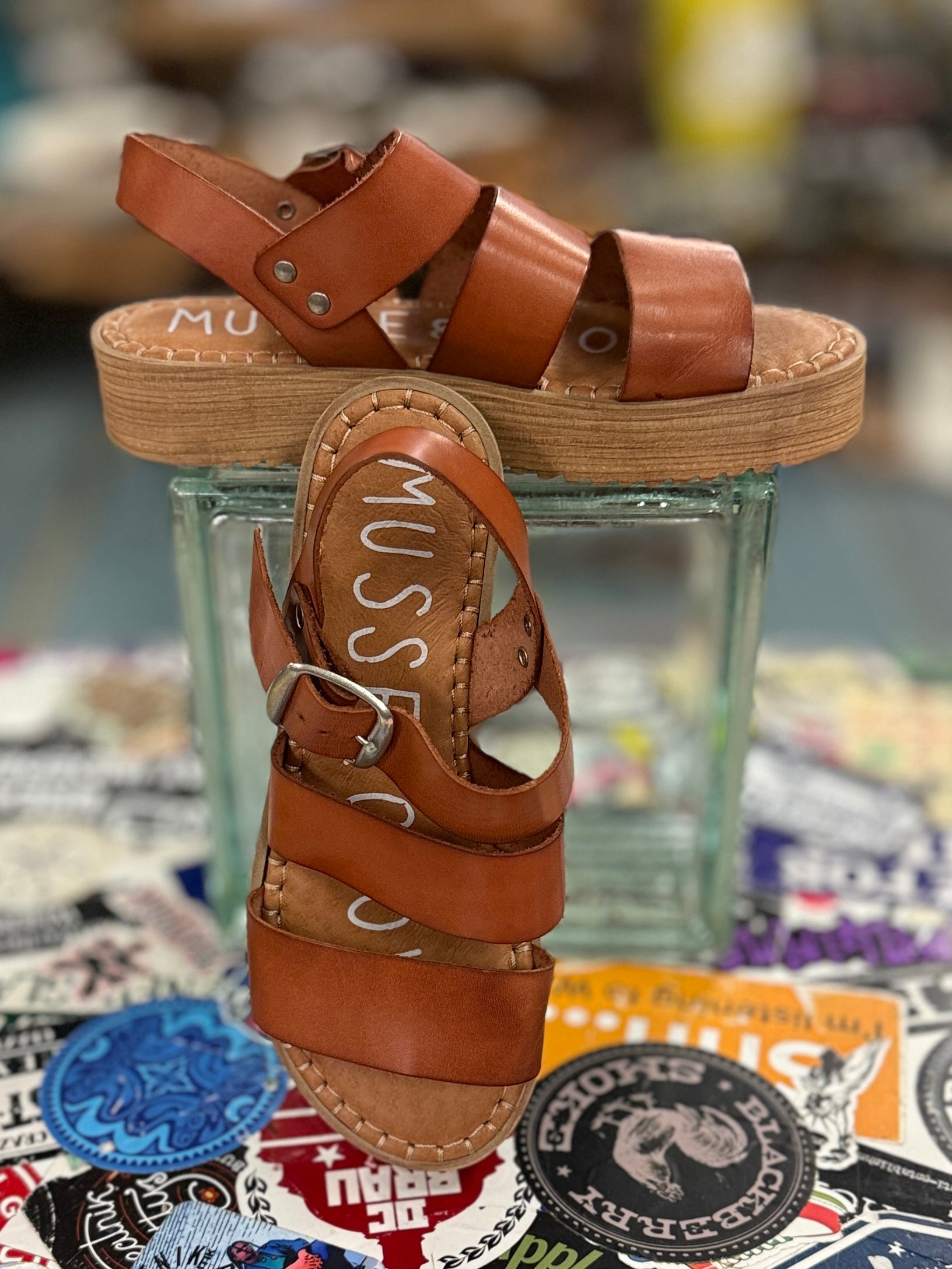 NWOT MUSSE & CLOUD SANDALS