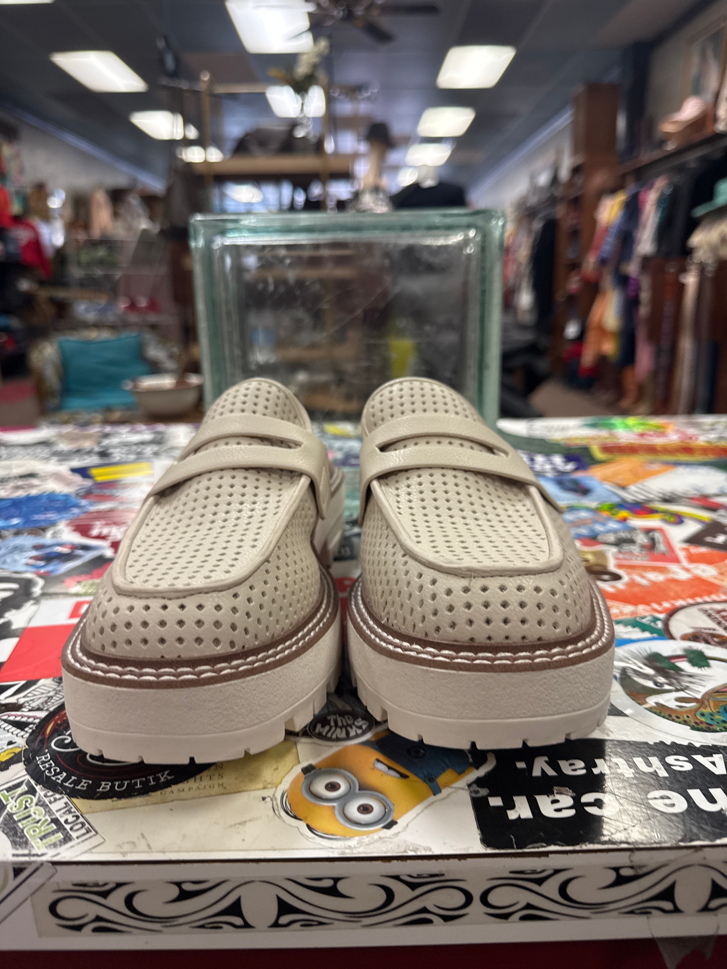 NWOB Yellowbox Platform Slides (org$84)