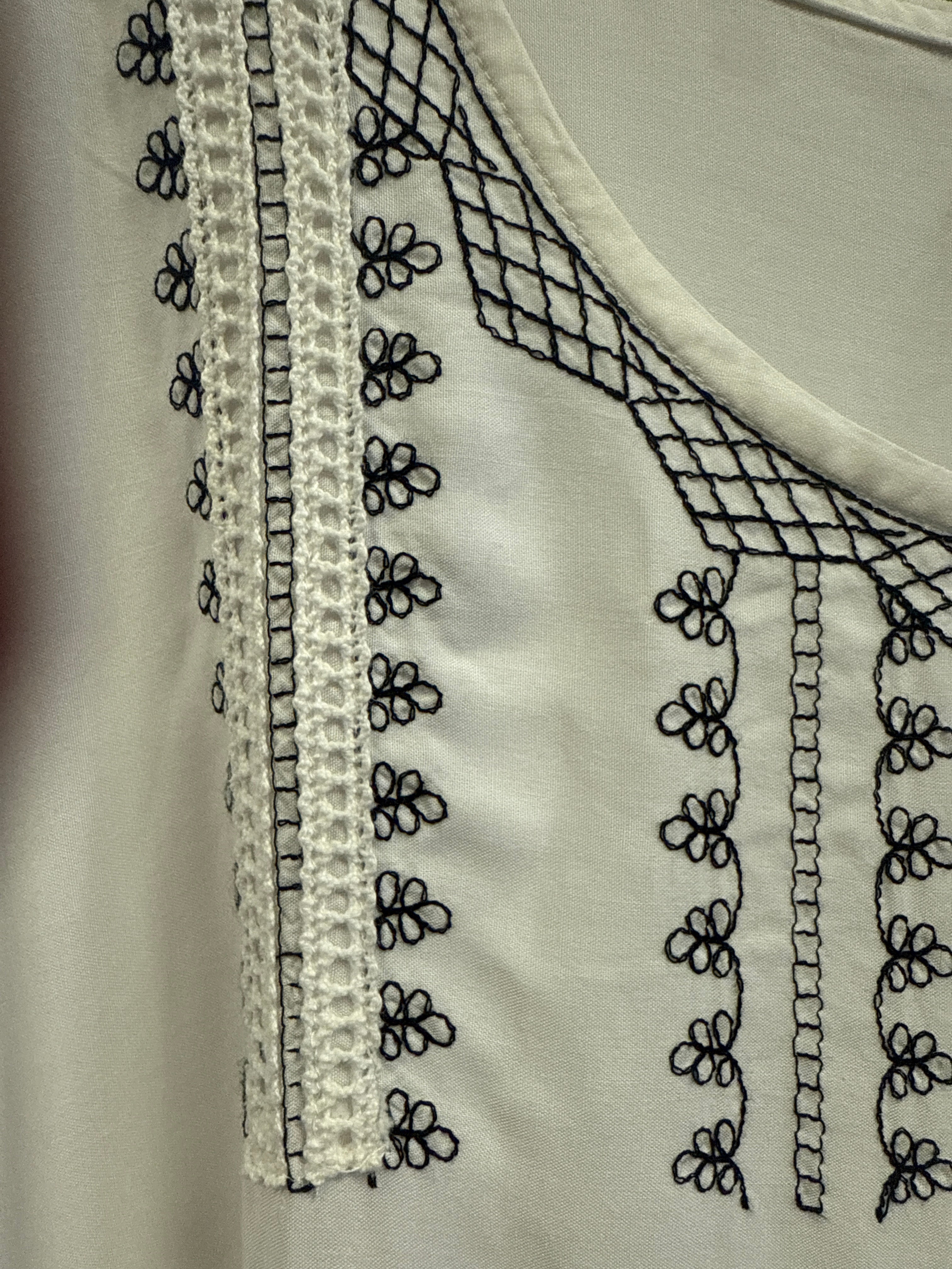 NWOT GRACE + KARMA EMBROIDERED BOHO DRESS