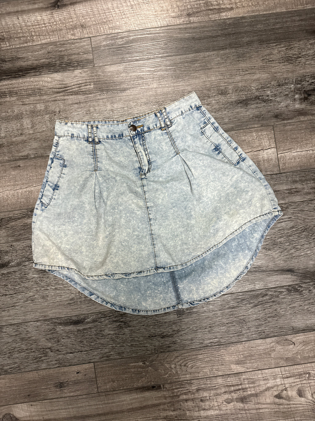 ADAM LEVINE PLEATED SKIRT