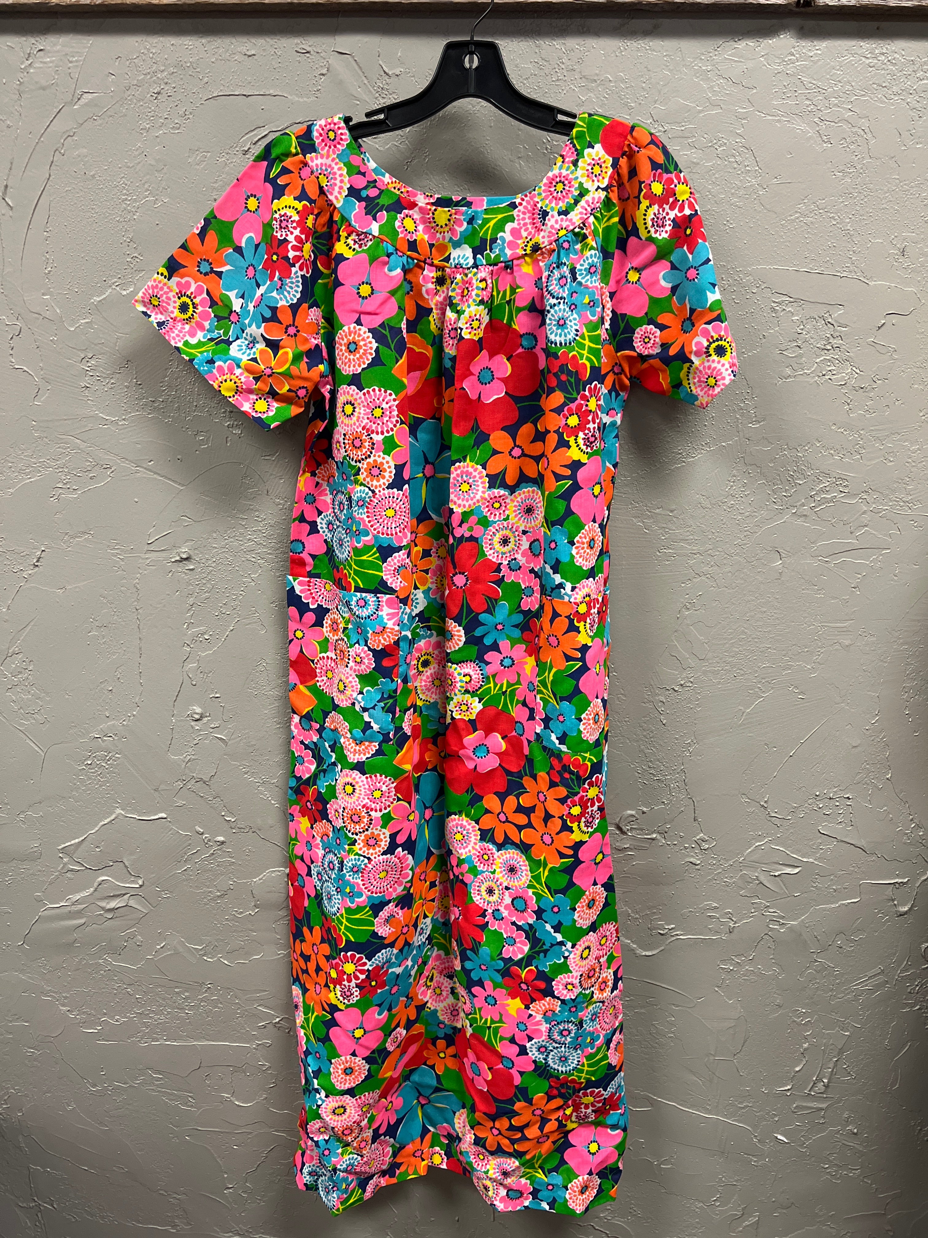 *Vtg 70s Floral House Dress