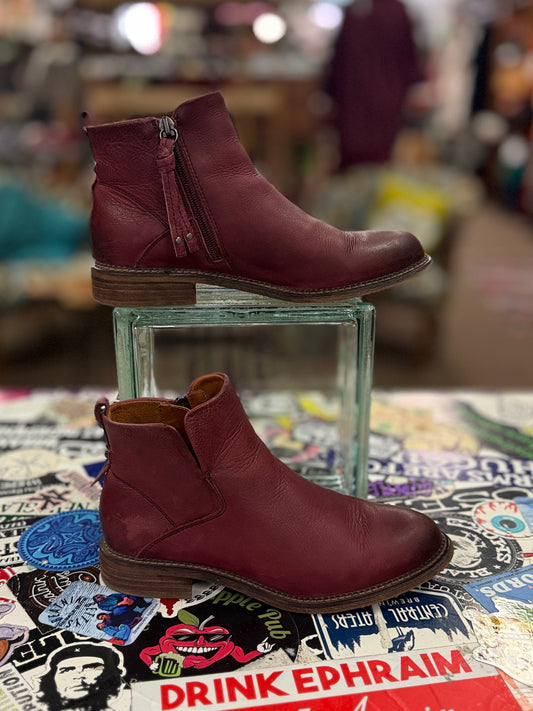 *FRANCO SARTO LEATHER BOOTIE (org$190)