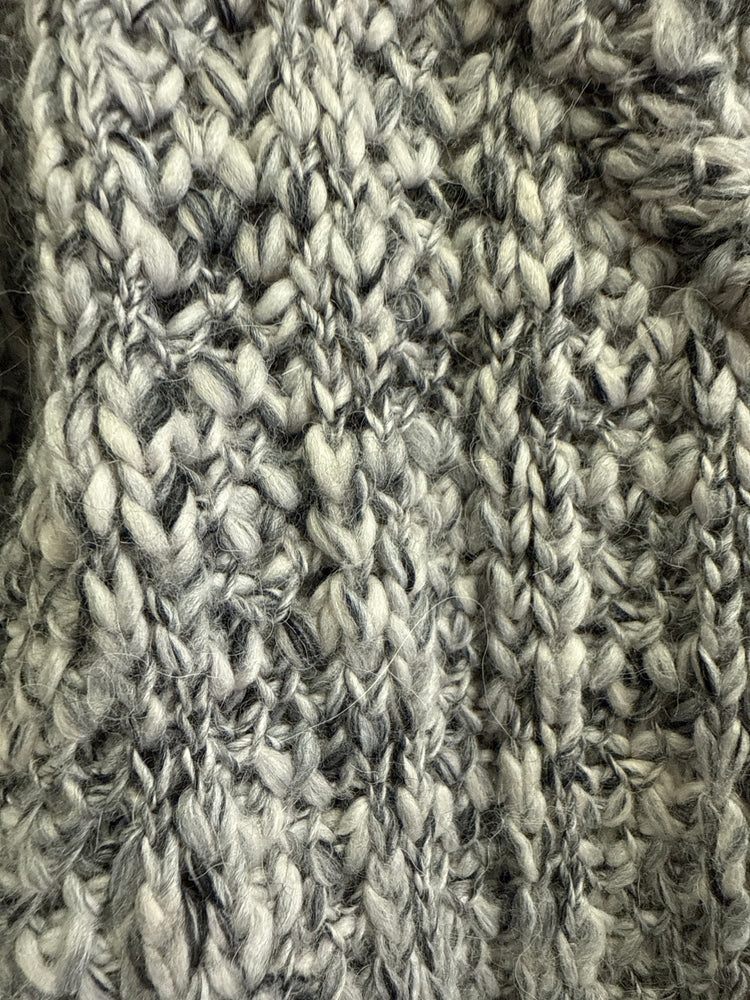 GAP CHUNK KNIT SWEATER