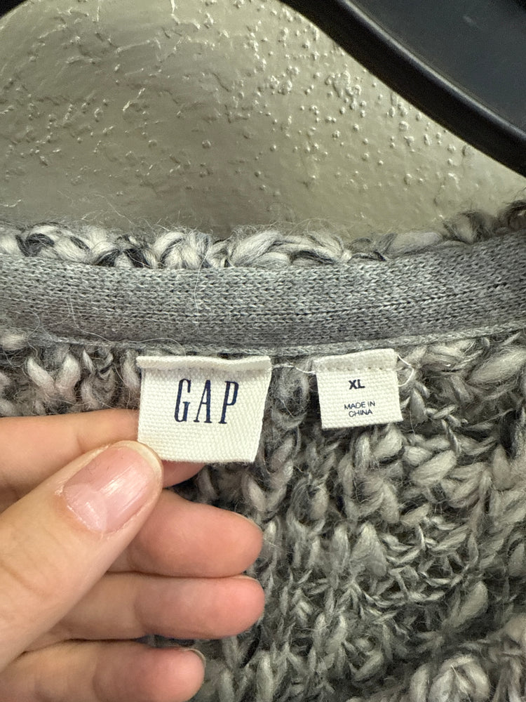 GAP CHUNK KNIT SWEATER