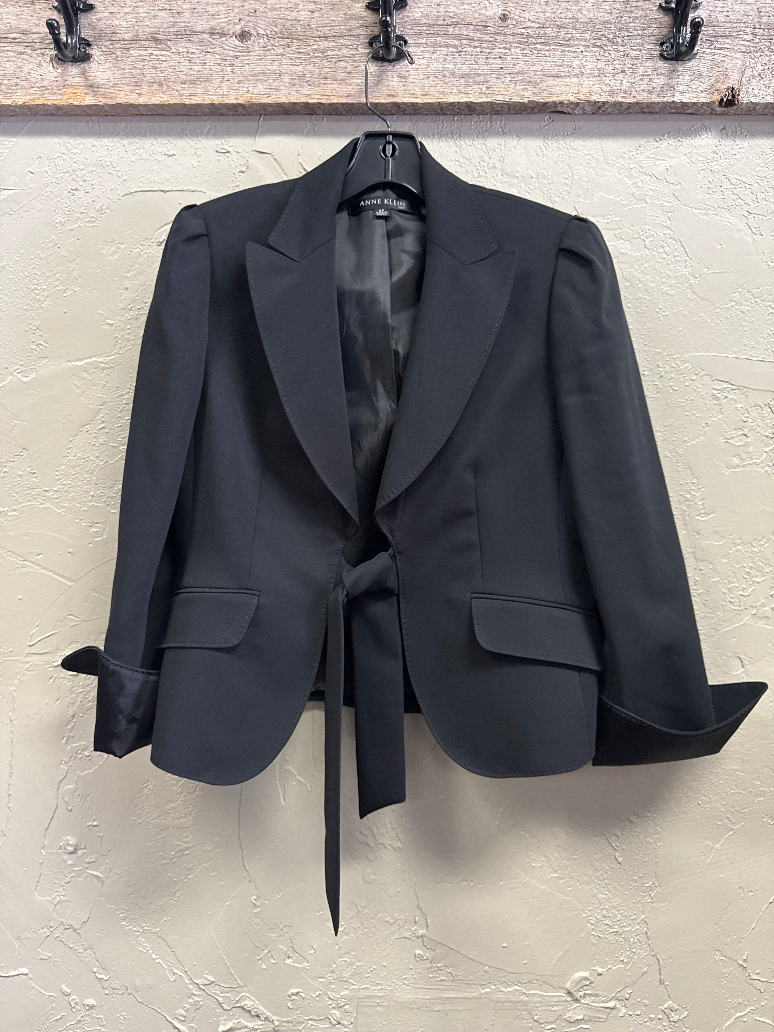 ANN KLEIN TUXEDO INSPIRED SUIT JACKET