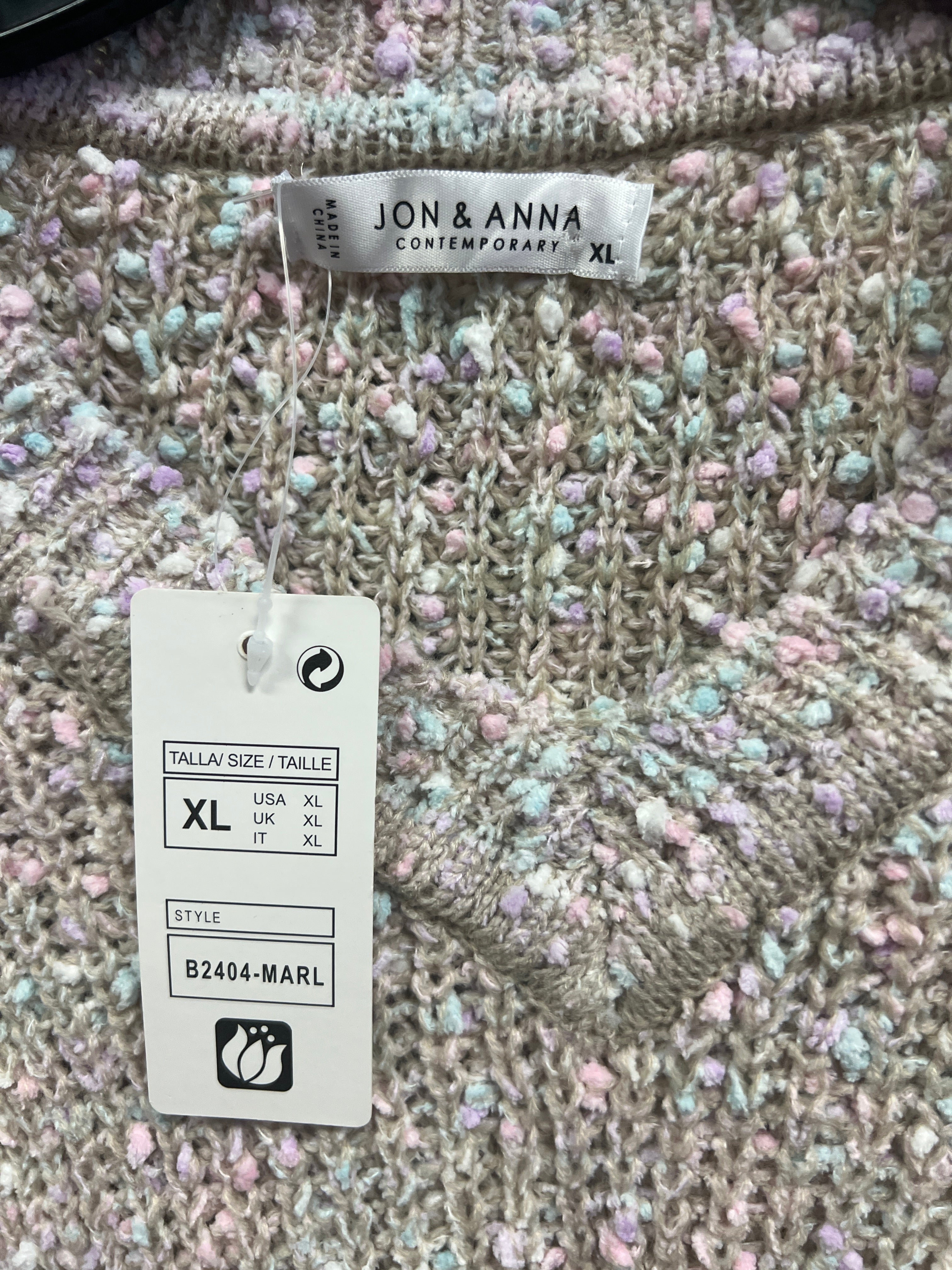 NWT JON & ANNA CROP SWEATER