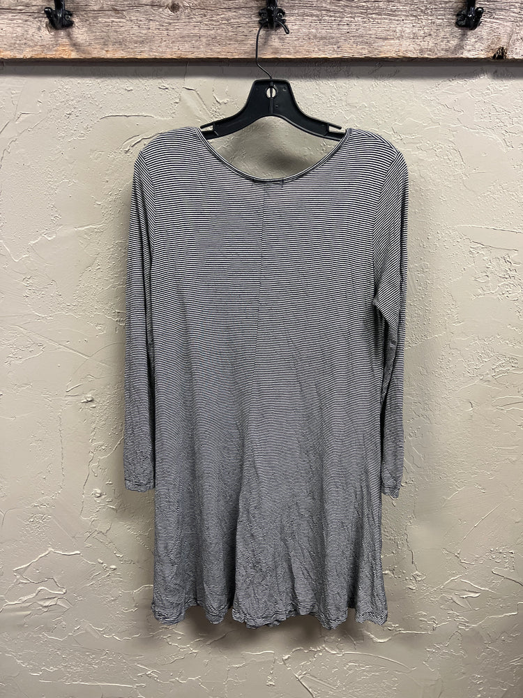 COMFY STRIPED TEE SHIRT DRESS