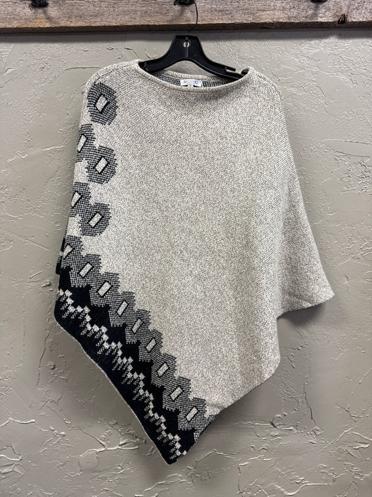 NWT BACIANO PONCHO