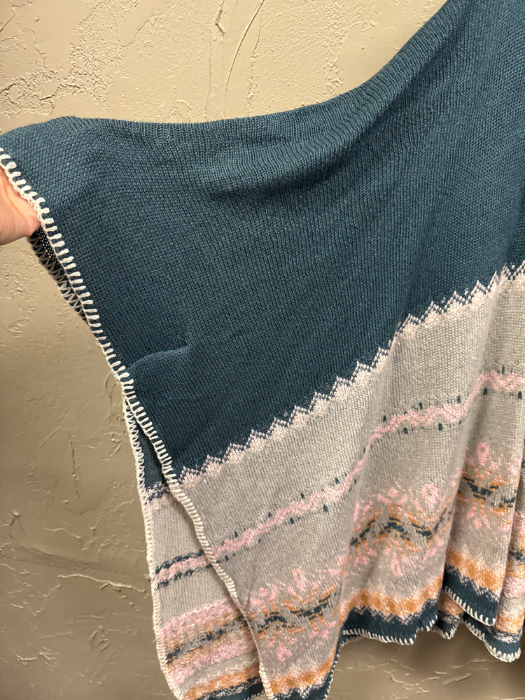 NWT EASEL OVERSIZED WRAP (org$60)