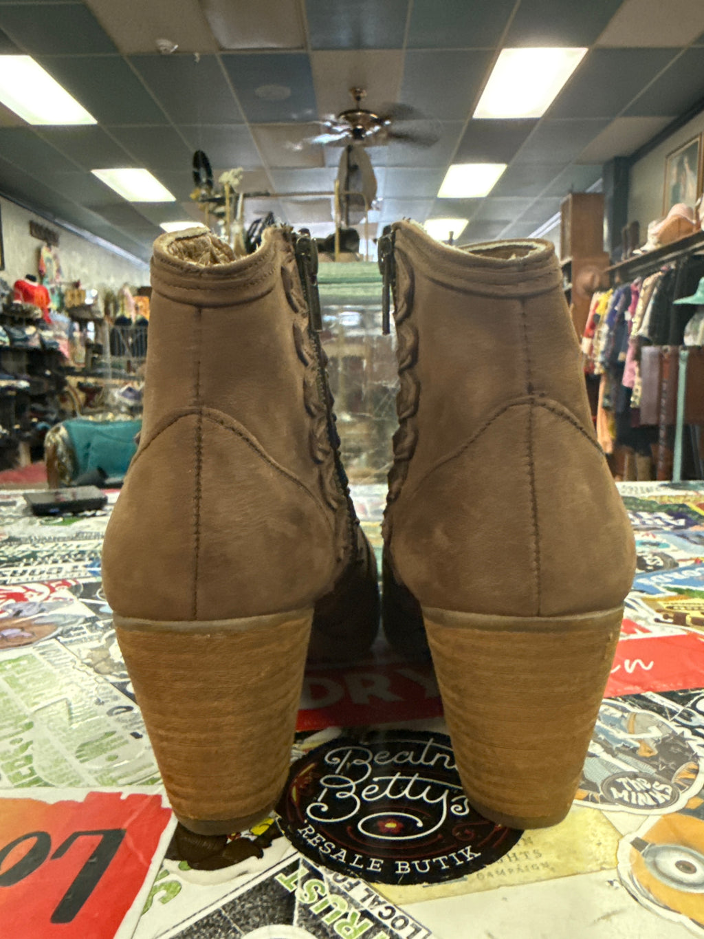 NWOT MUSSE & CLOUD ANKLE BOOTS (org$150)