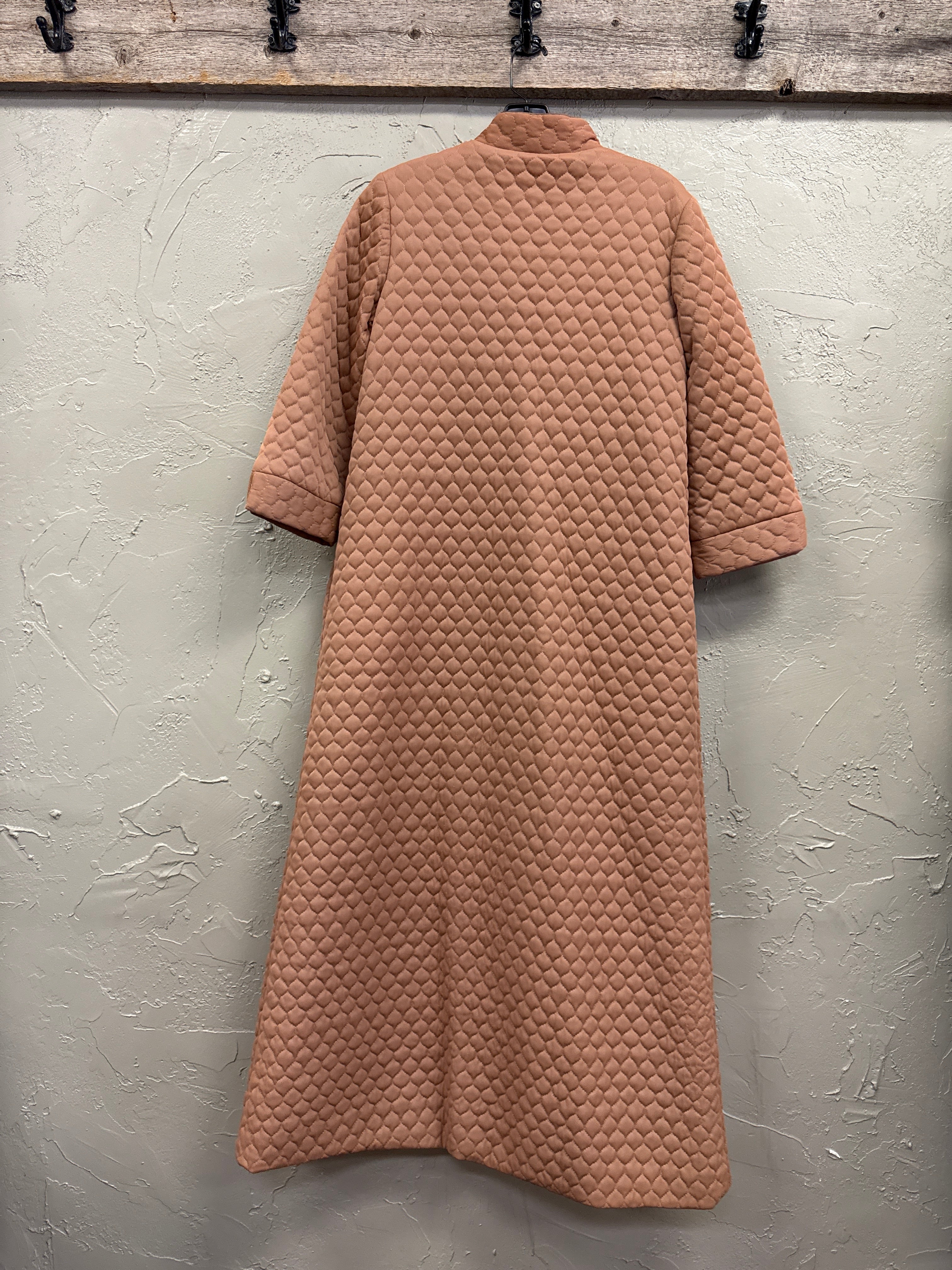 VTG GOSSARD ARTEMIS QUILTED ROBE