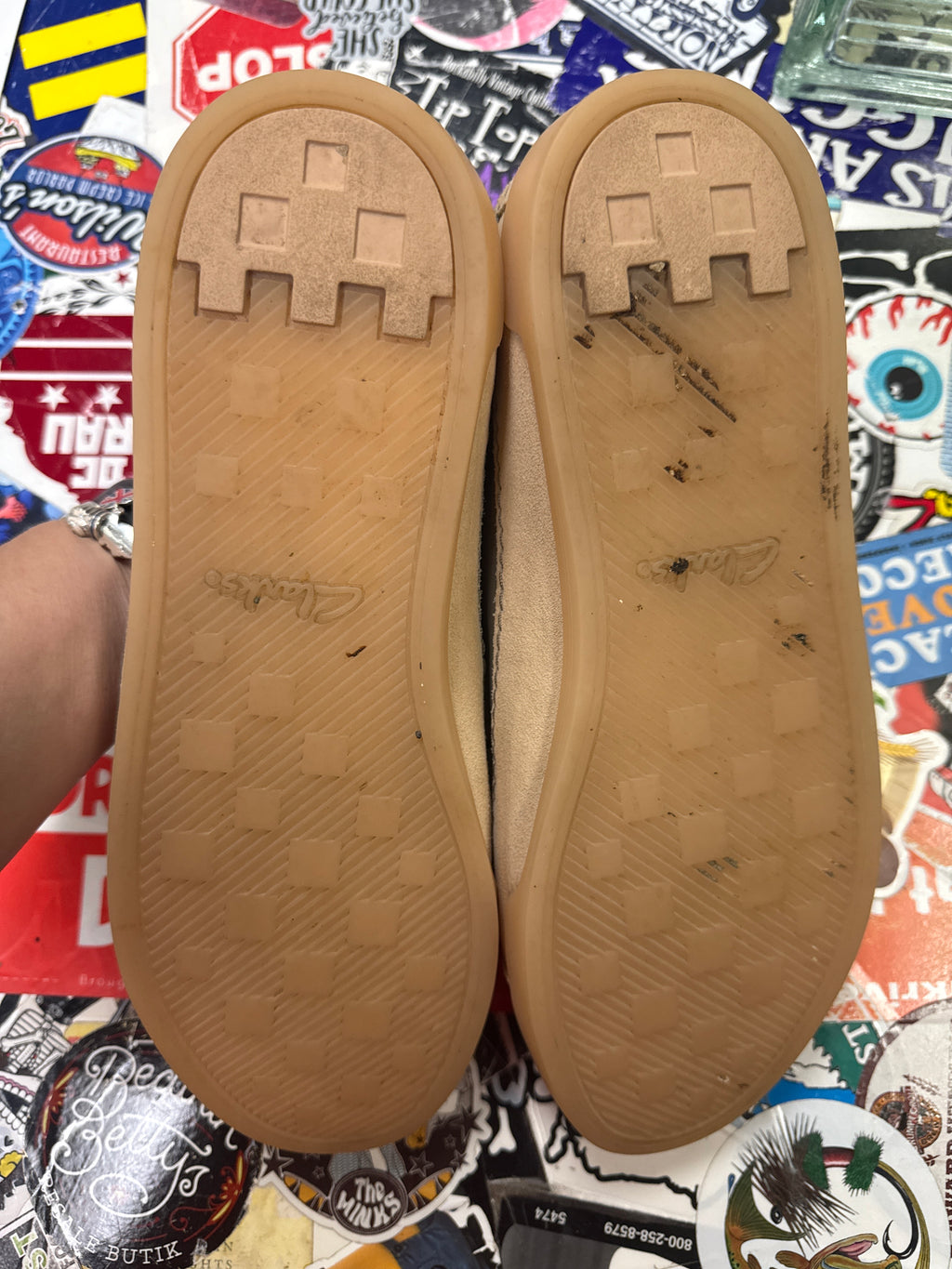 CLARKS LEATHER TRAINERS (org$88)