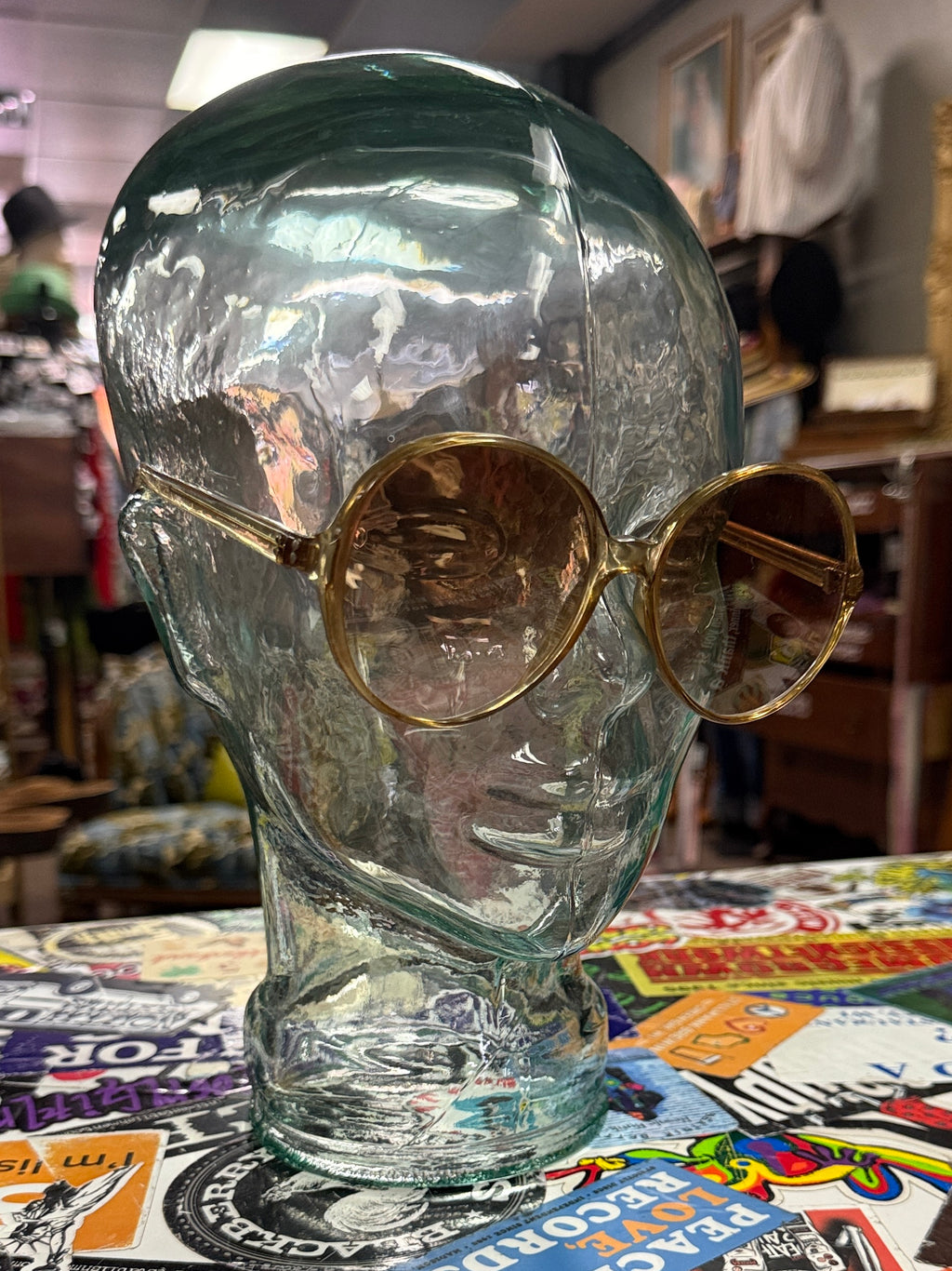 VTG SUNGLASSES