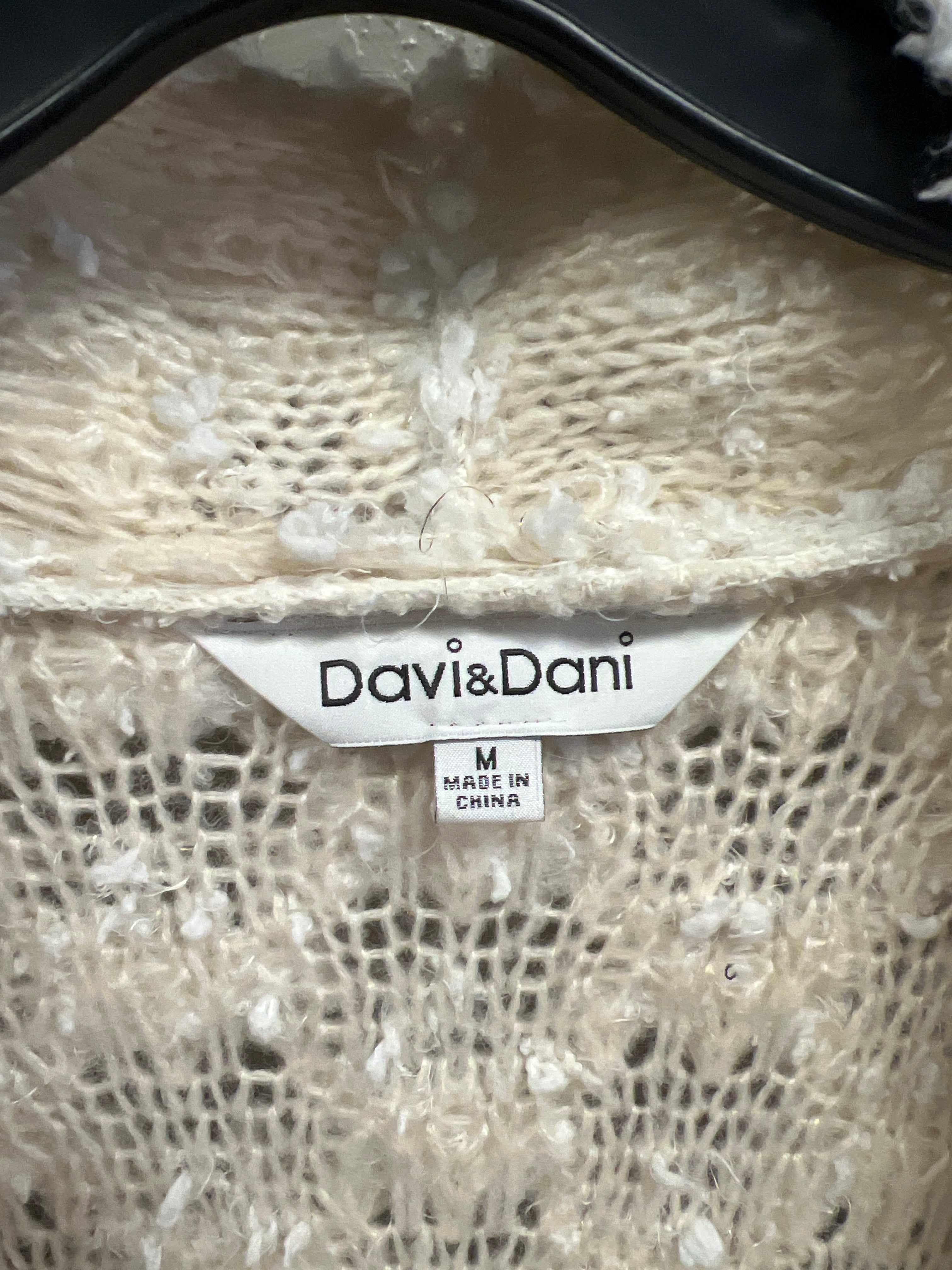DAVI & DANI METALLIC THREAD CARDI