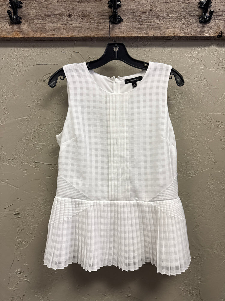 BANANA REPUBLIC SLEEVELESS TOP