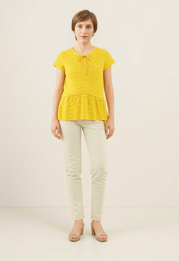 NWOT INDIGO THREAD TIERED TOP