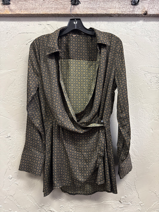 FREE PEOPLE WRAP TOP (org$98)