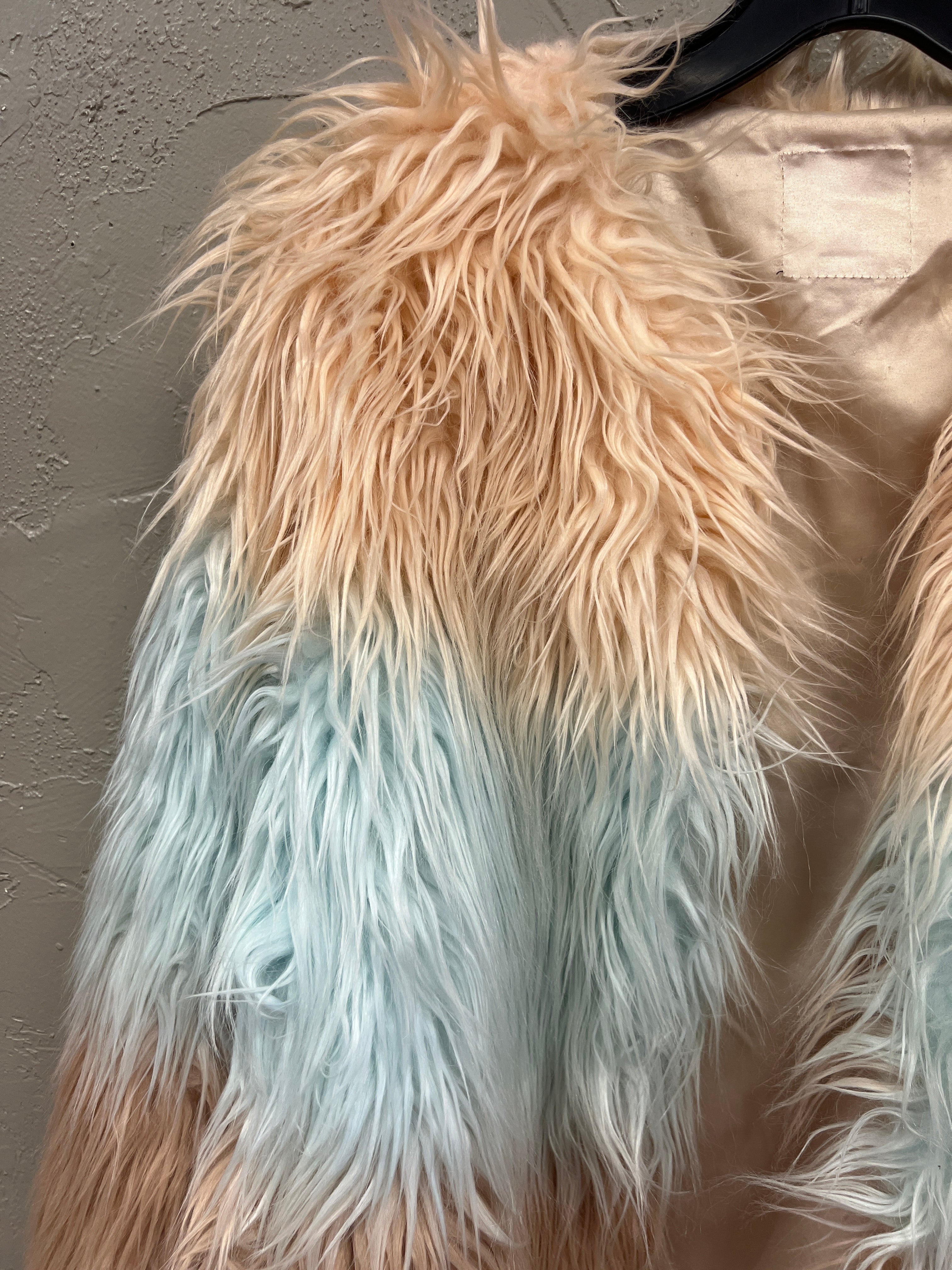 STRIPED FUZZY COAT