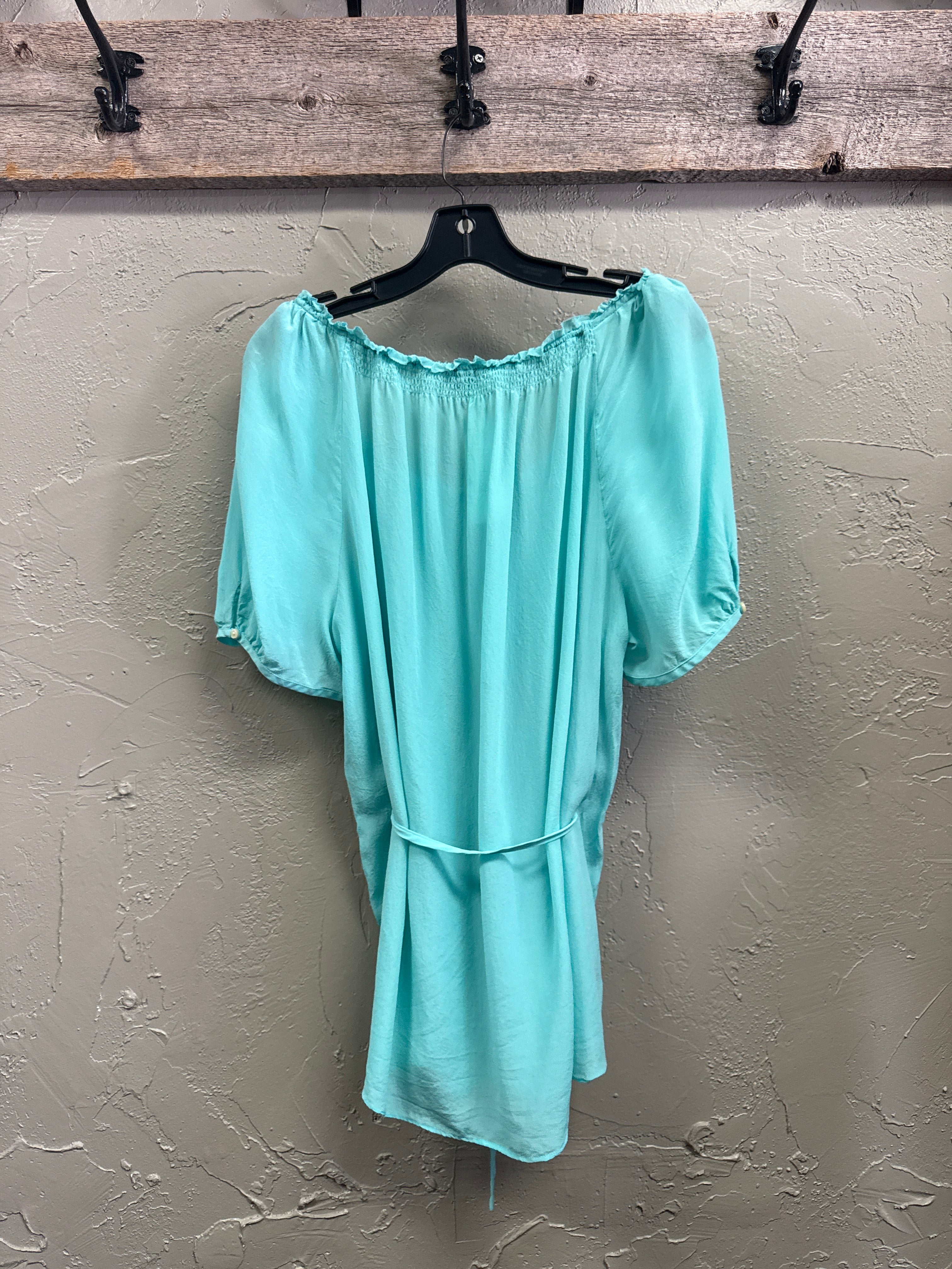 NWT BANANA REPUBLIC SILK TOP (org$70)