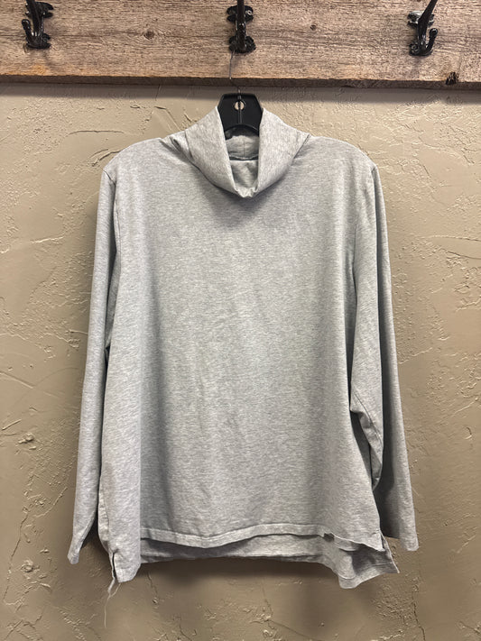 TRADLANDS TURTLENECK