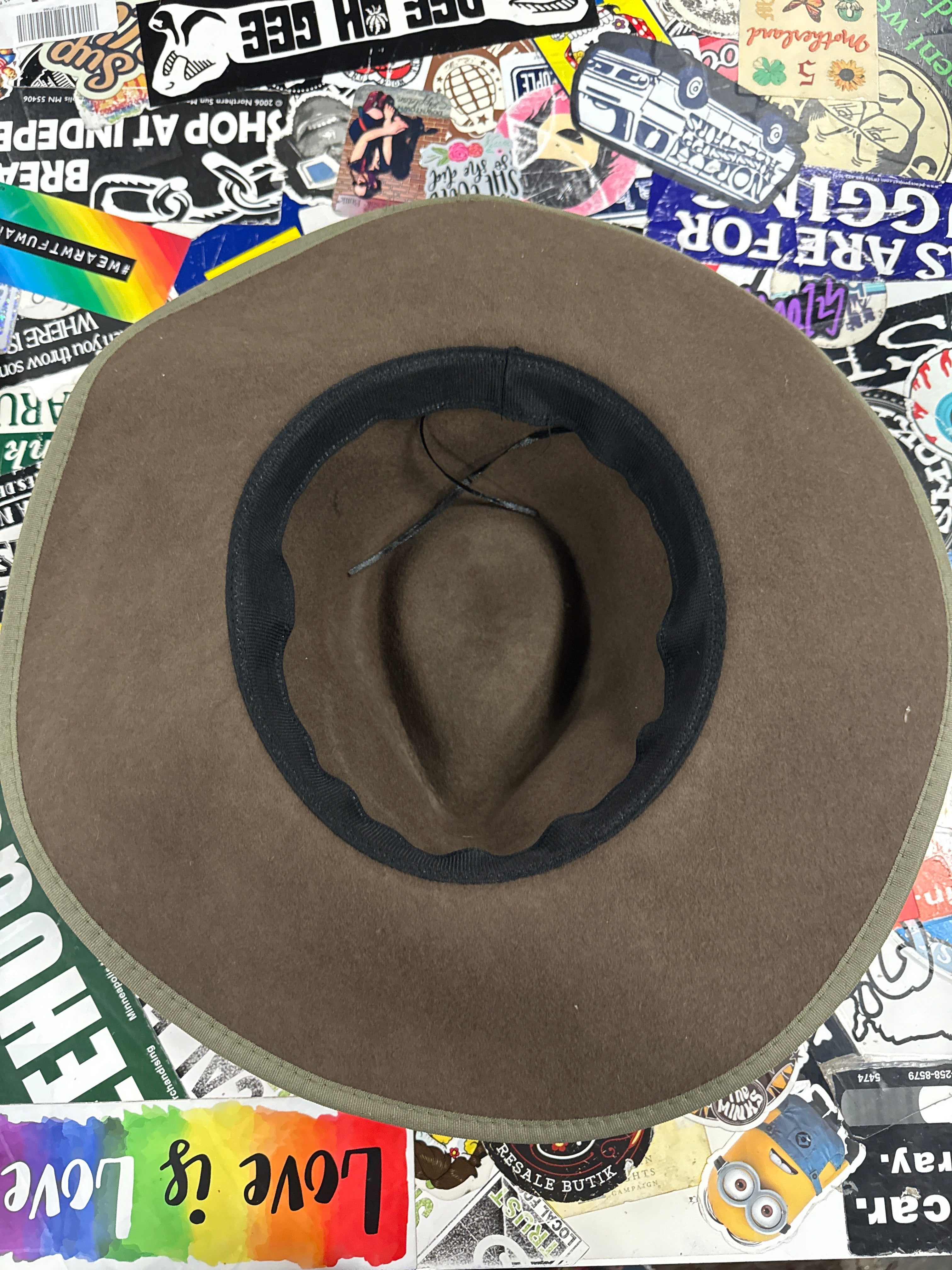 WIDE BRIM WOOL HAT