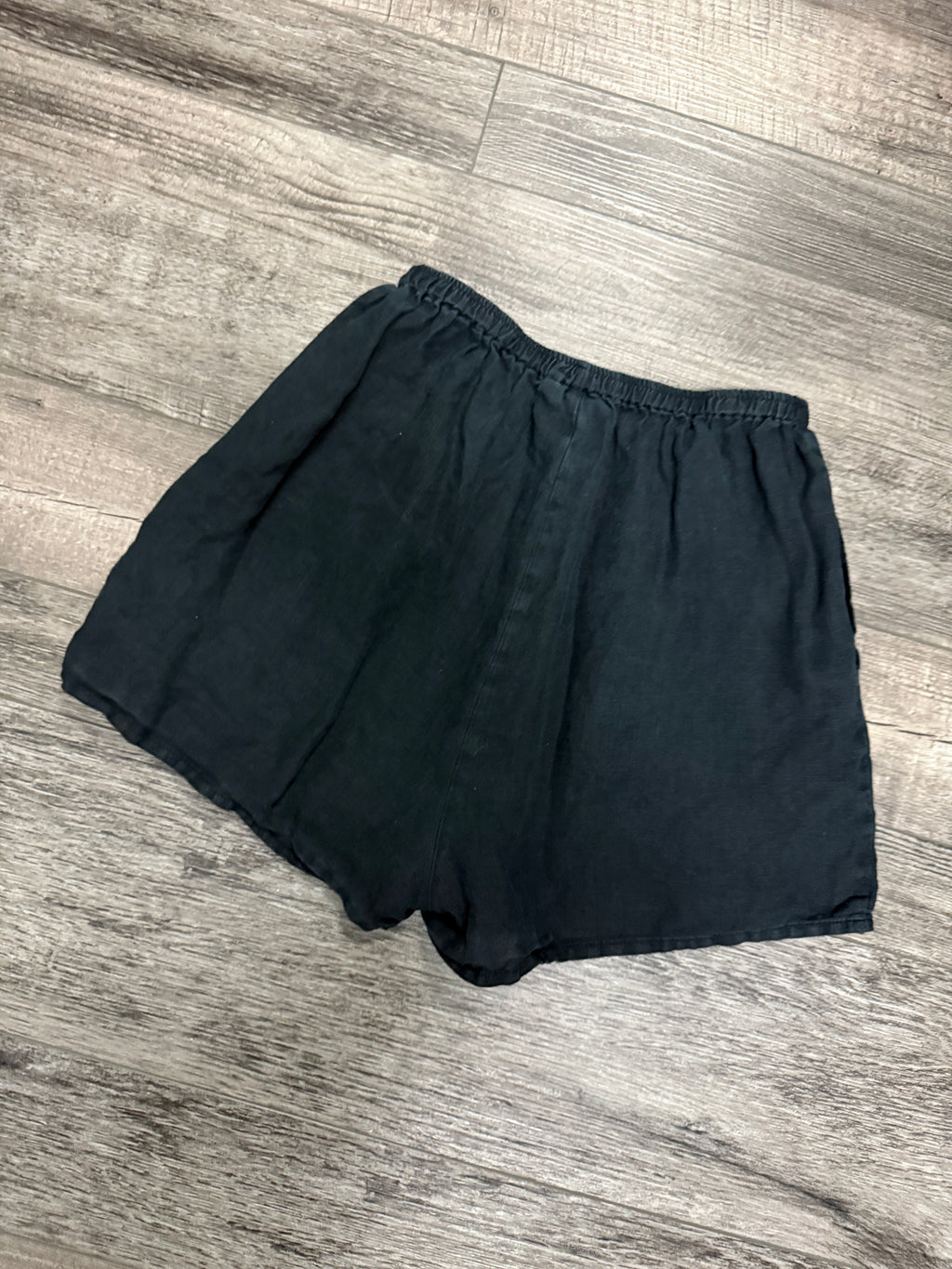 DEIJI LINEN SHORTS