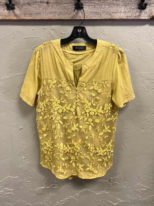 NWOT GRACILA EMBROIDERED FLORAL TOP