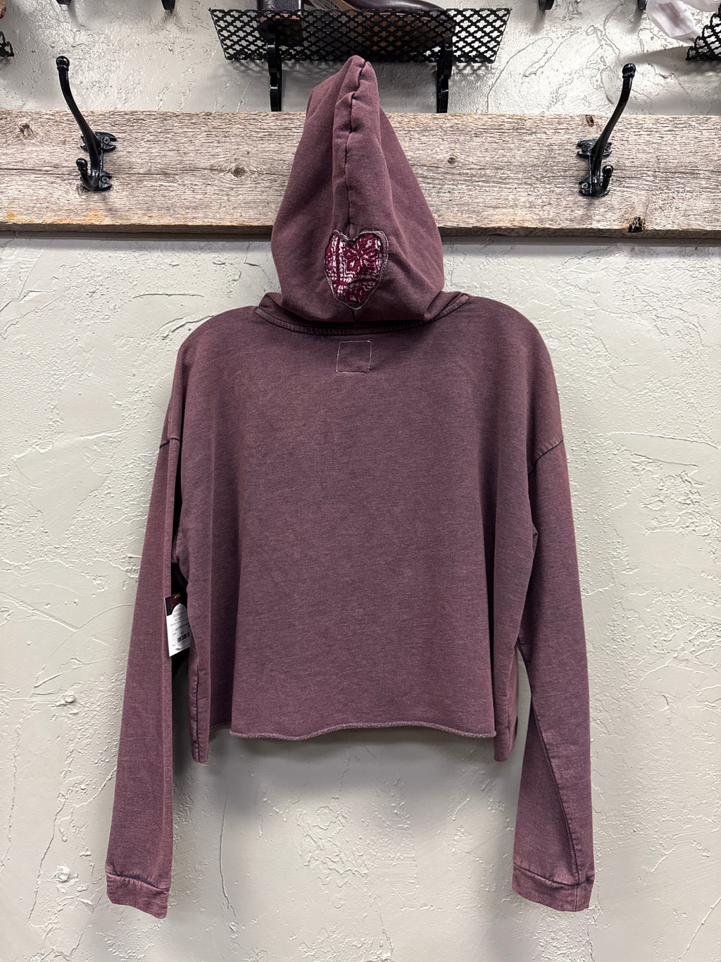 REBETTY HEART CROP HOODIE