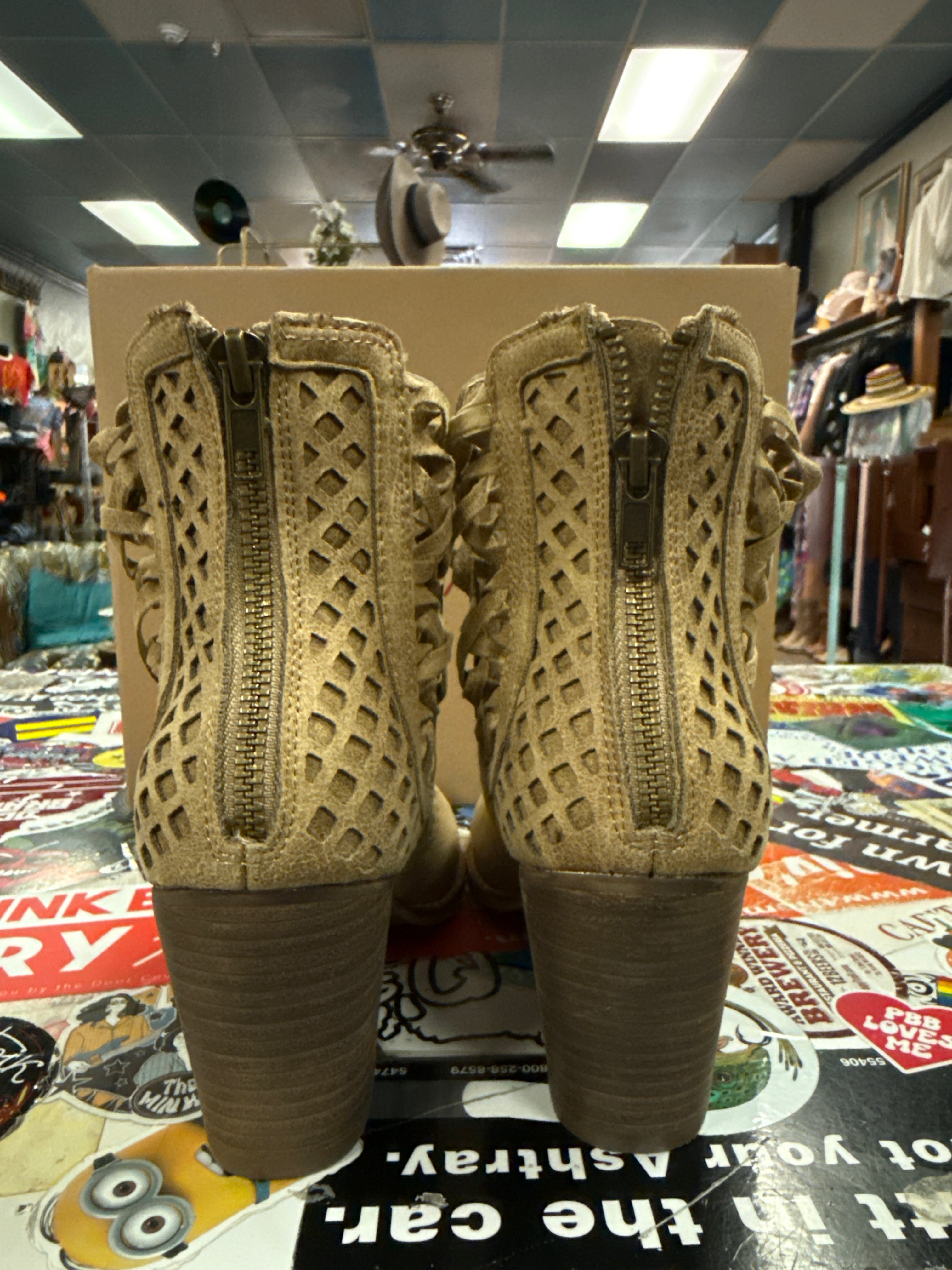 NIB MATISSE LATTICE BOOTIE (org$98)