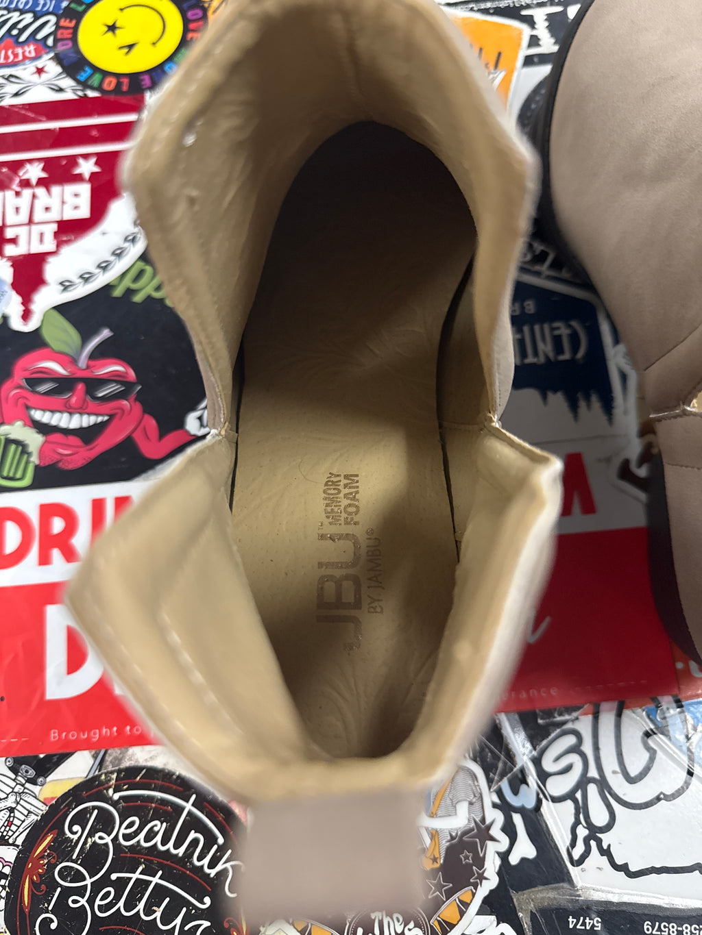 NIB JBU FLORAL EMBROIDERED BOOT (org$98)