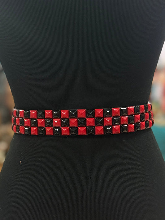 PYRAMID STUD BELT