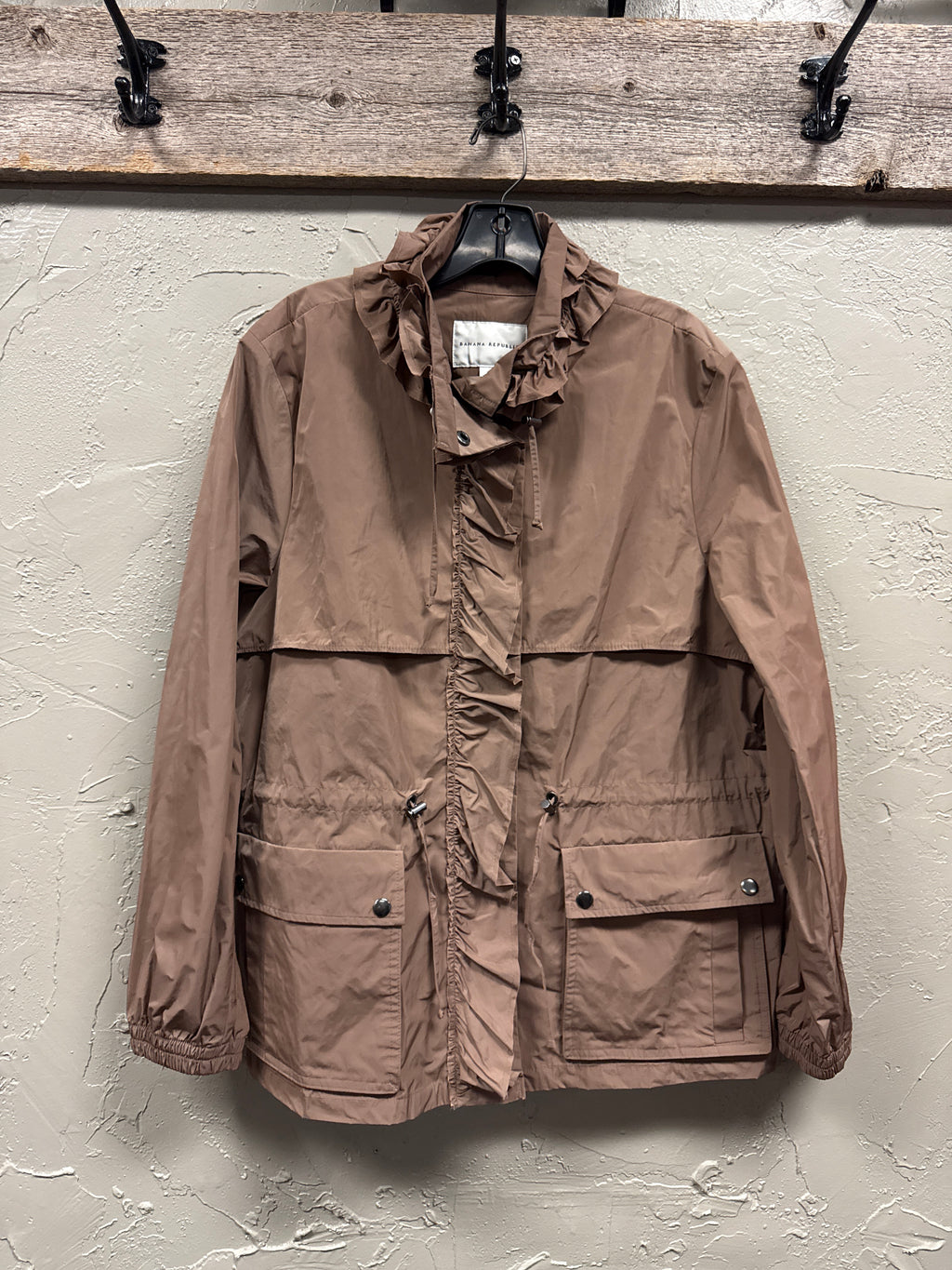 BANANA REPUBLIC RUFFLED RAIN COAT