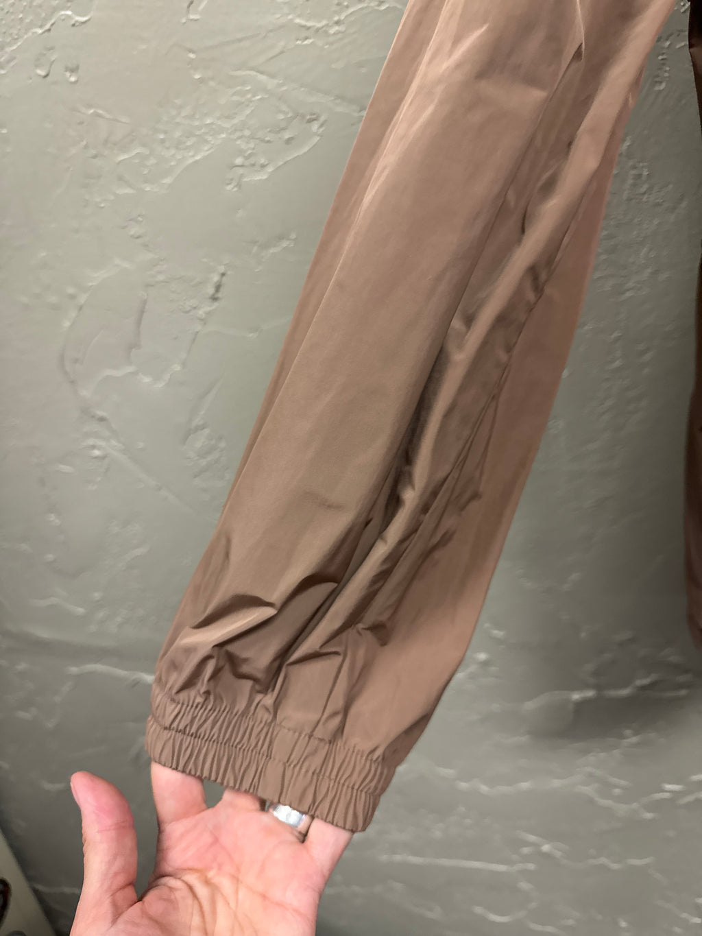 BANANA REPUBLIC RUFFLED RAIN COAT