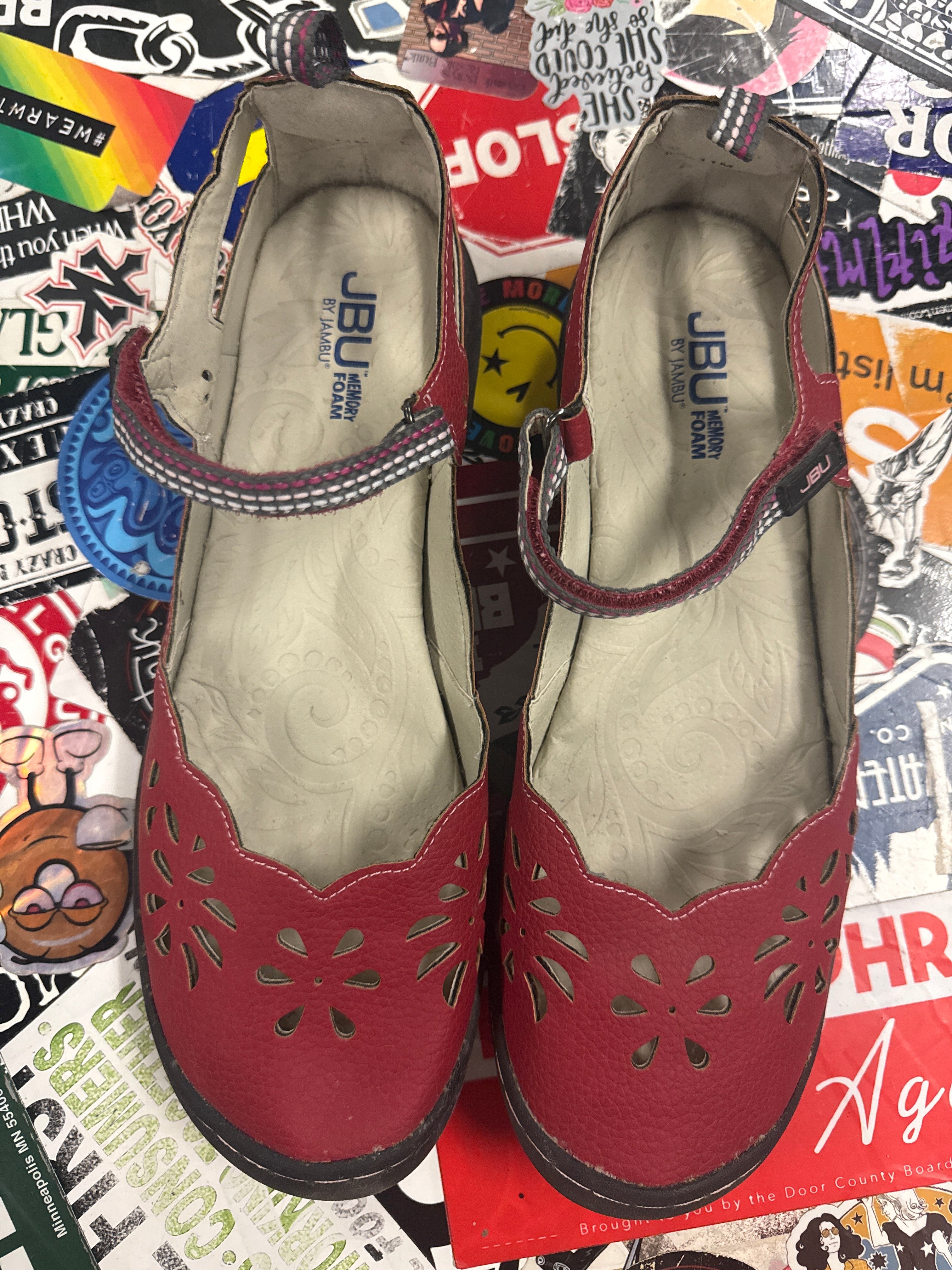 NWOT JBU MARY JANE FLATS (org$100)