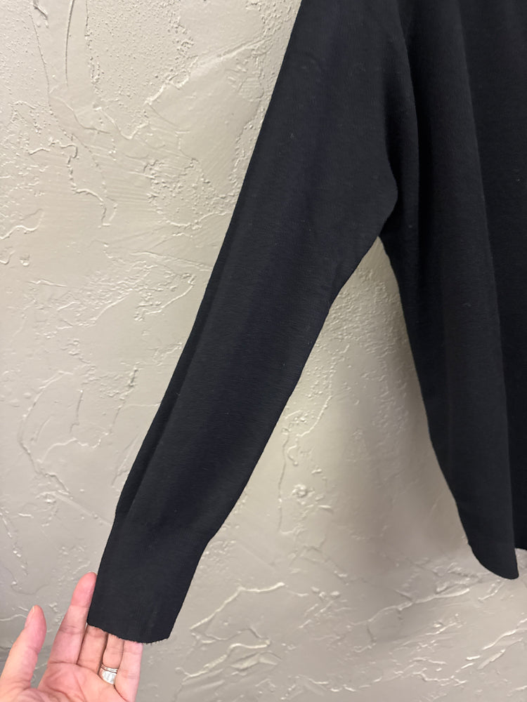DREAMER CURVED HEM SWEATER