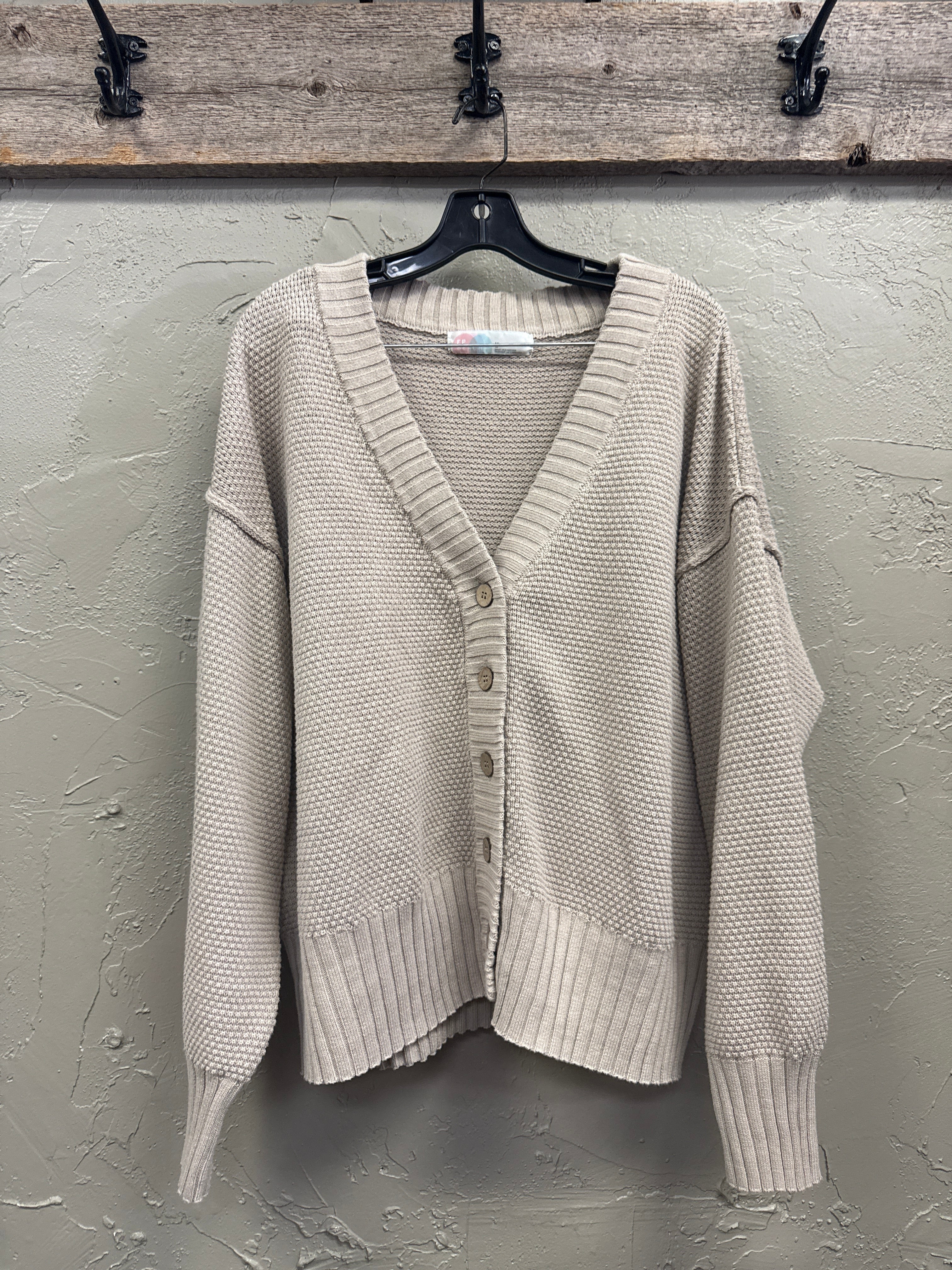 FP BEACH HAILEE CARDI SET (org$128)