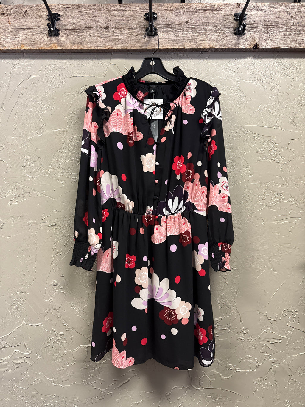 NWT Ann Taylor Floral Dress (org$149)
