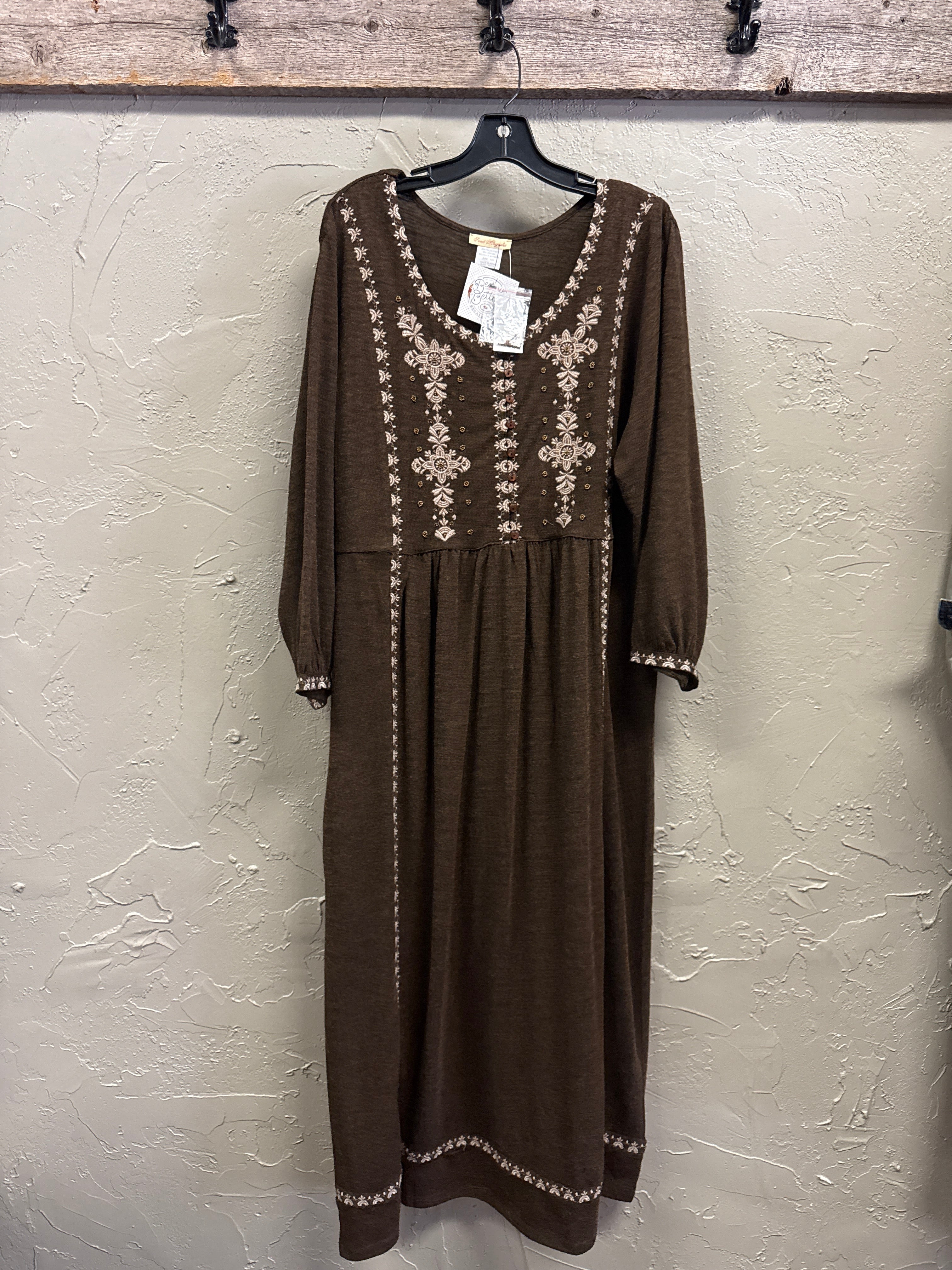 NWT SWEET MAGNOLIA EMBROIDERED YOKE DRESS