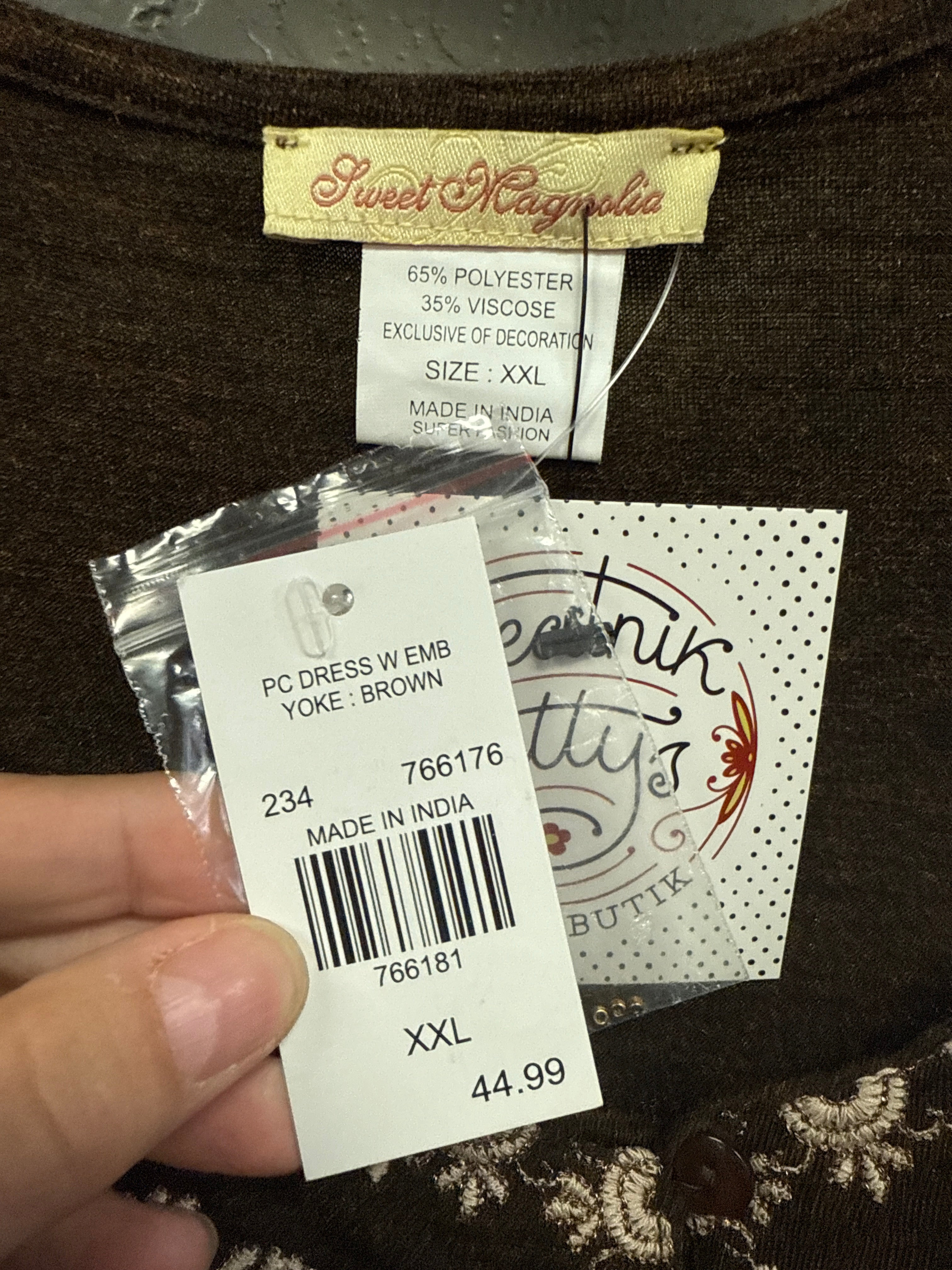 NWT SWEET MAGNOLIA EMBROIDERED YOKE DRESS