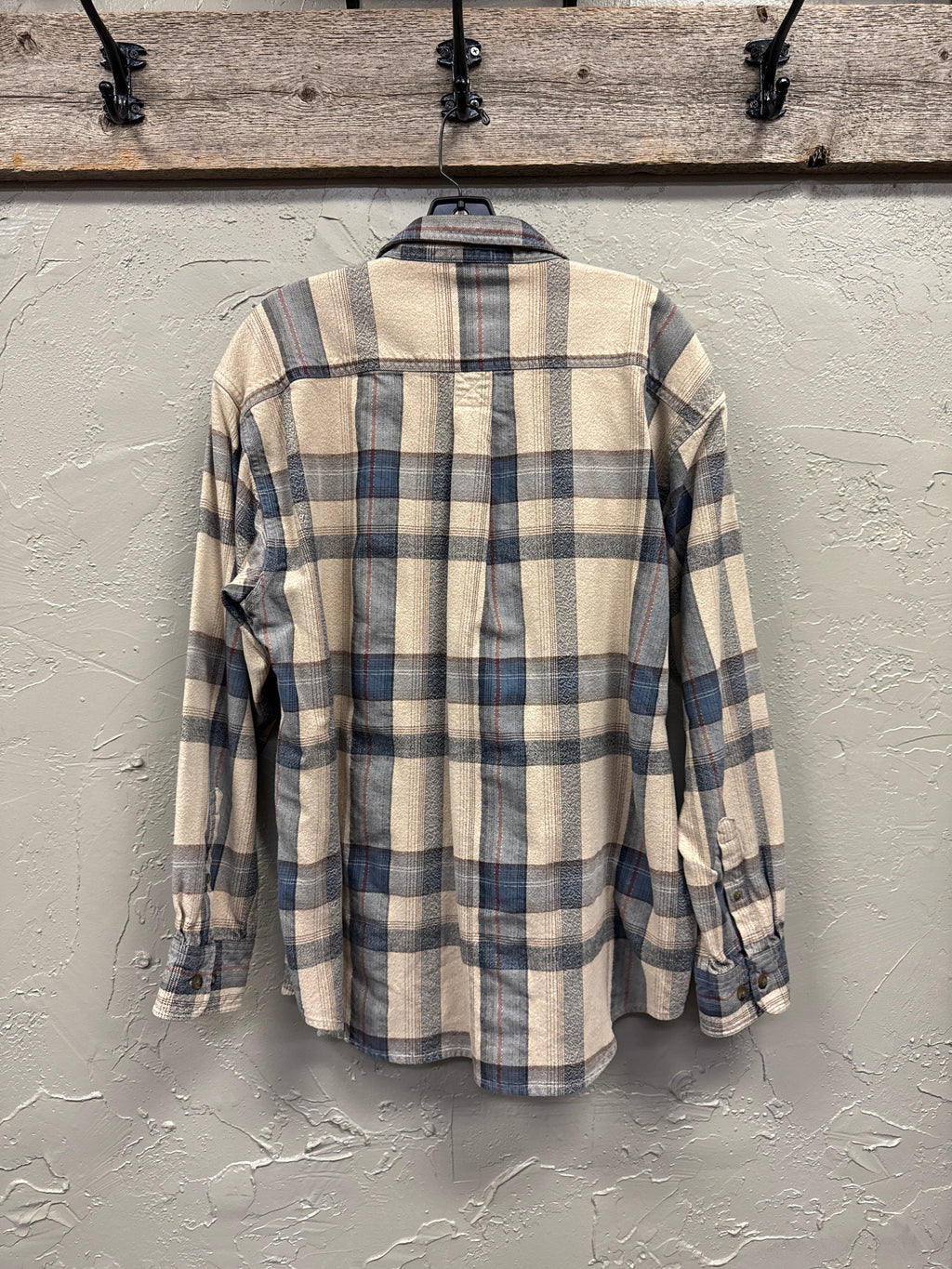 PLAID BUTTON UP SHIRT